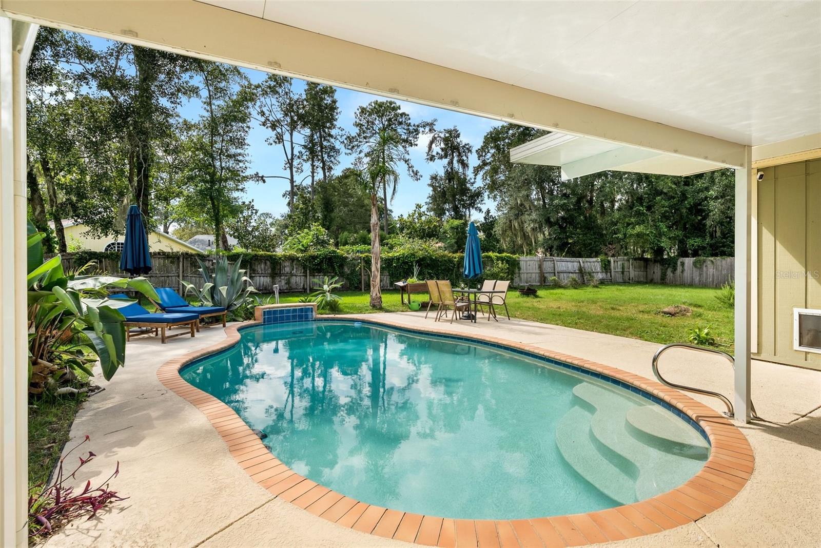 6110 NW 33RD TERRACE