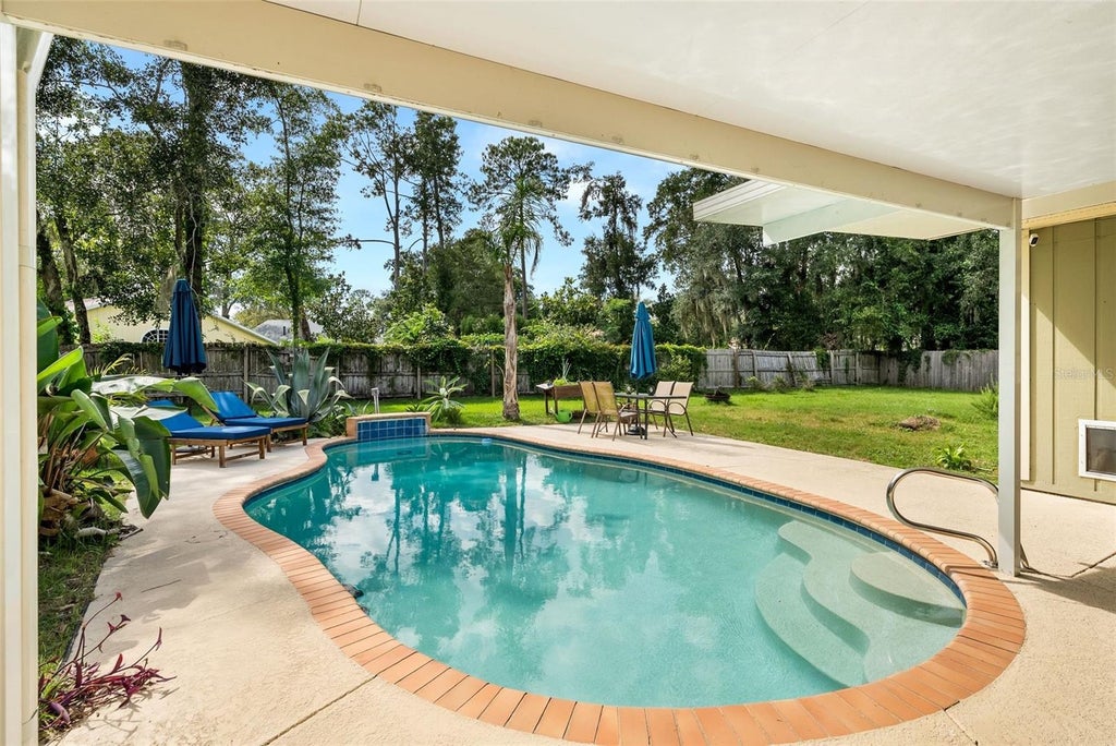 Photo of 6110 NW 33rd Terrace, Gainesville, FL 32653 (MLS # GC543010)