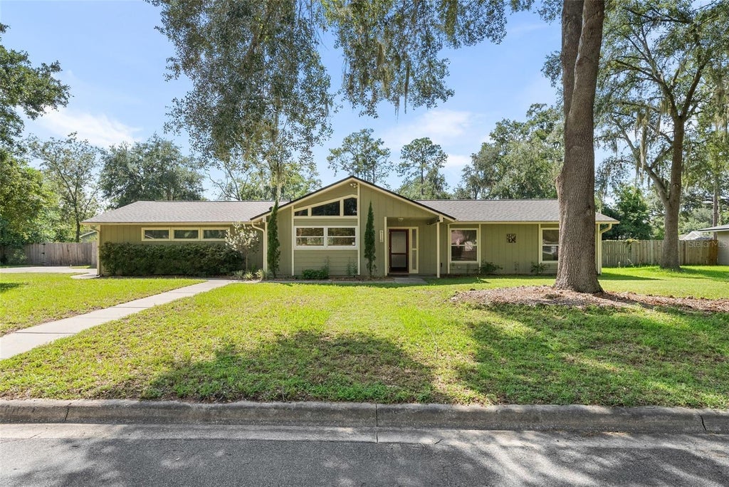 Photo of 6110 NW 33rd Terrace, Gainesville, FL 32653 (MLS # GC543010)