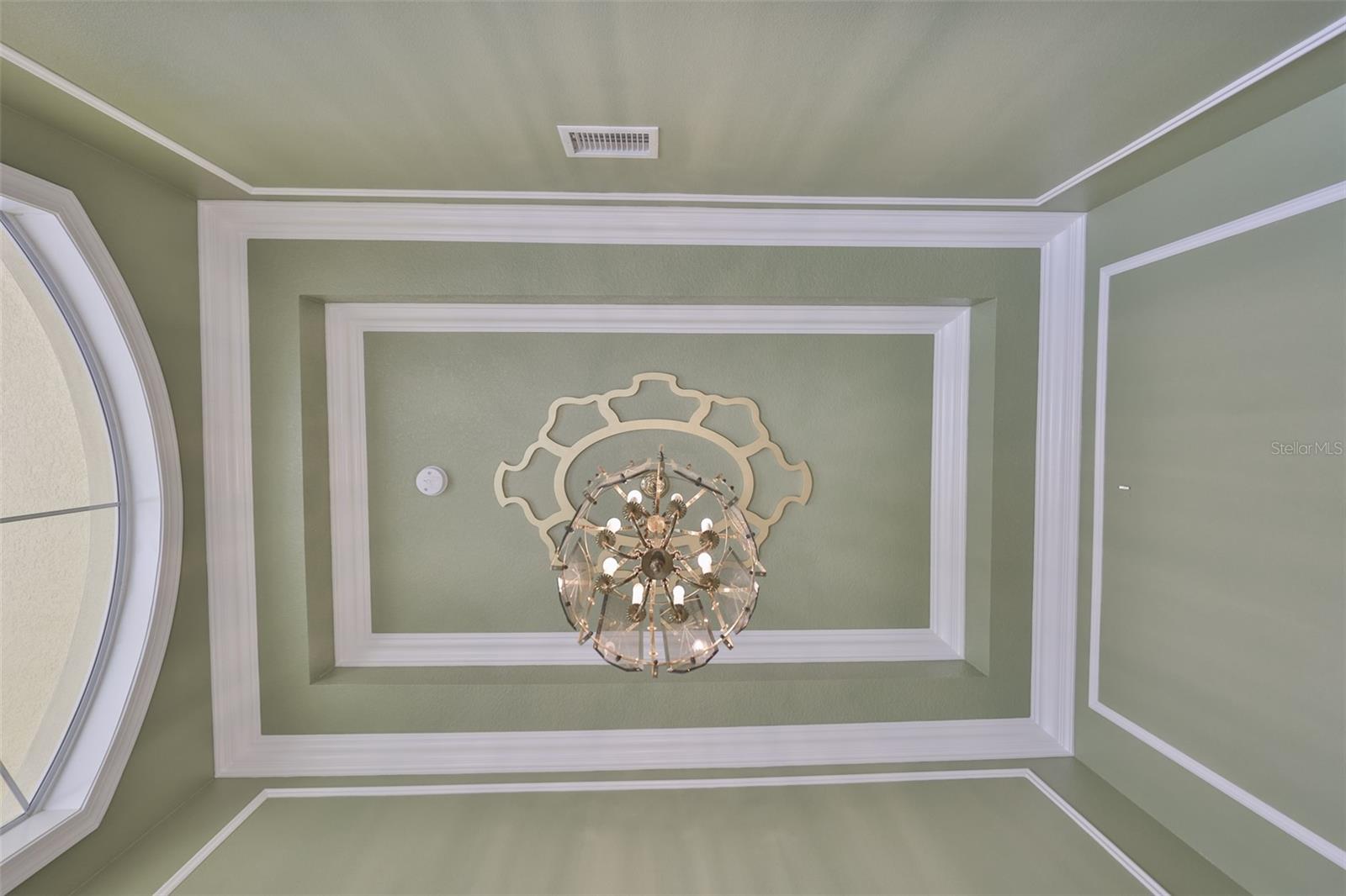 VALENCIA LAKES - Residential