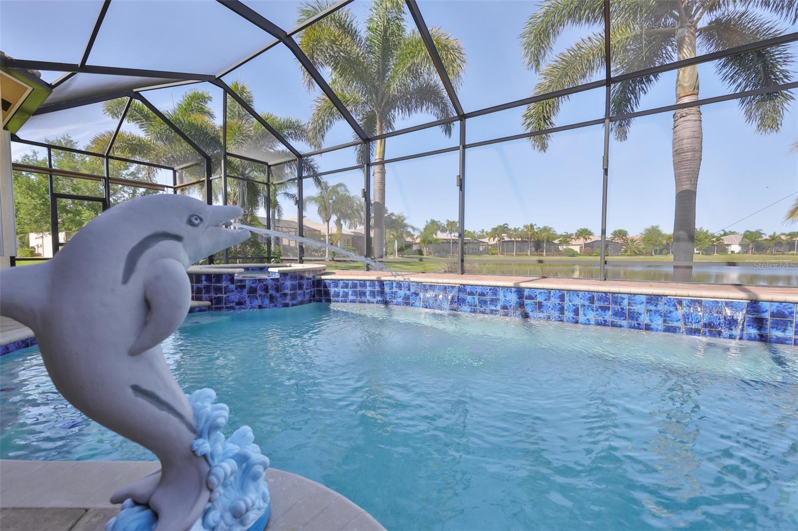 VALENCIA LAKES - Residential