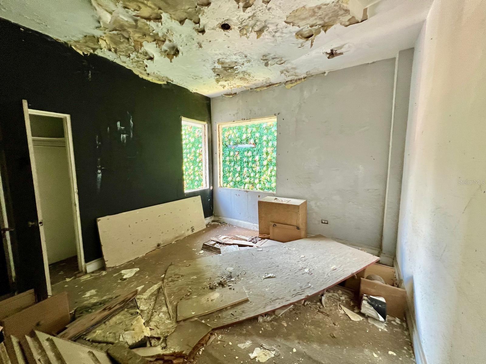 COND SAN ANTONIO 53 - Residential