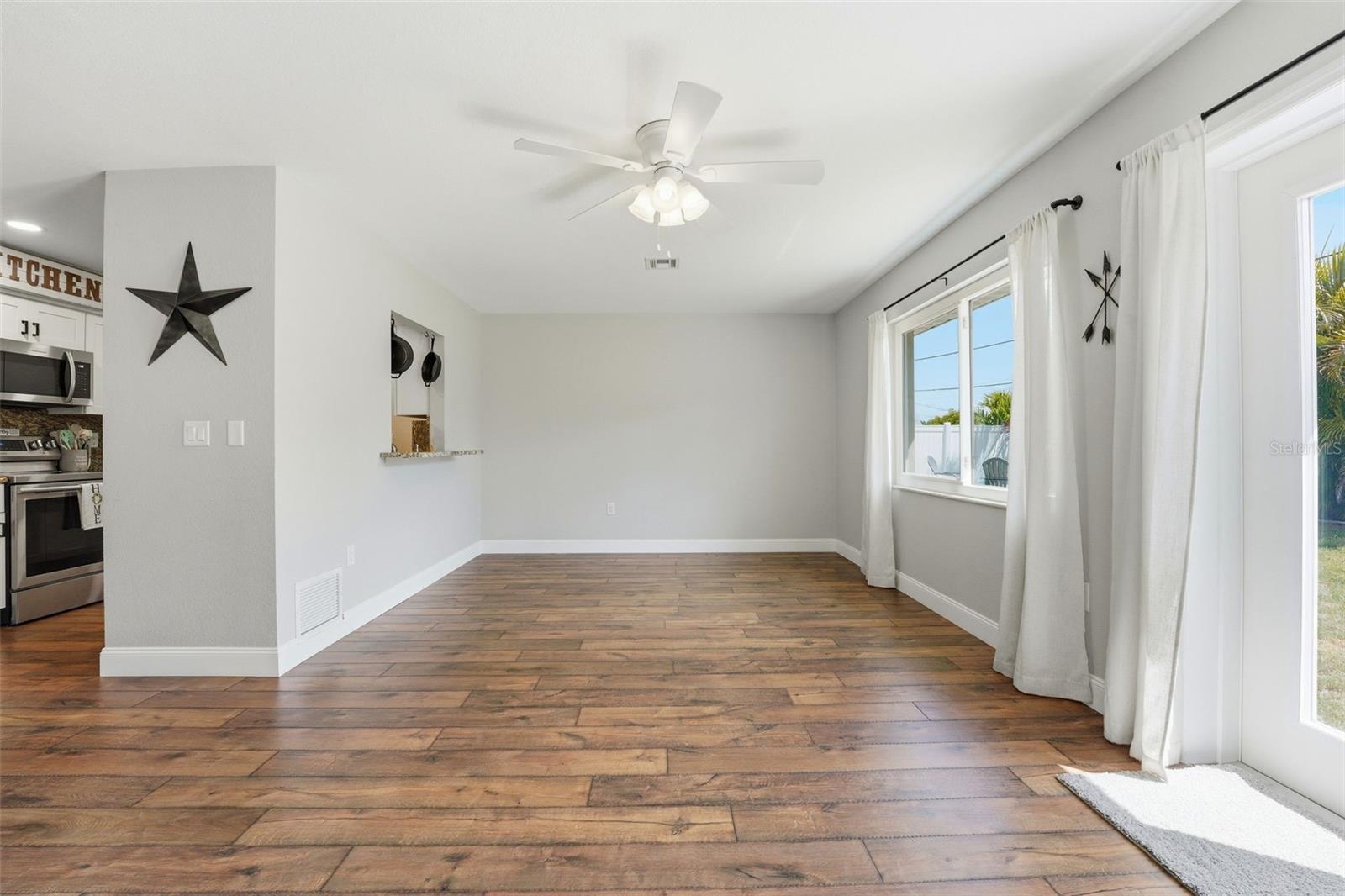 BAY VISTA BLVD - Residential