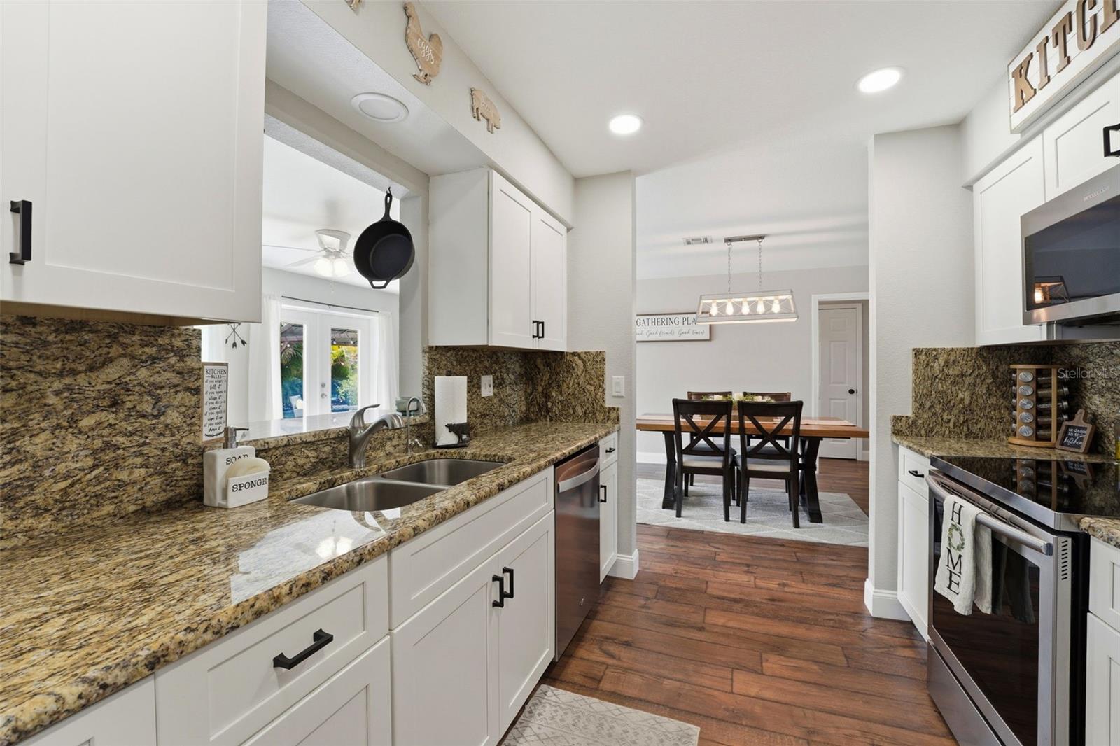 BAY VISTA BLVD - Residential