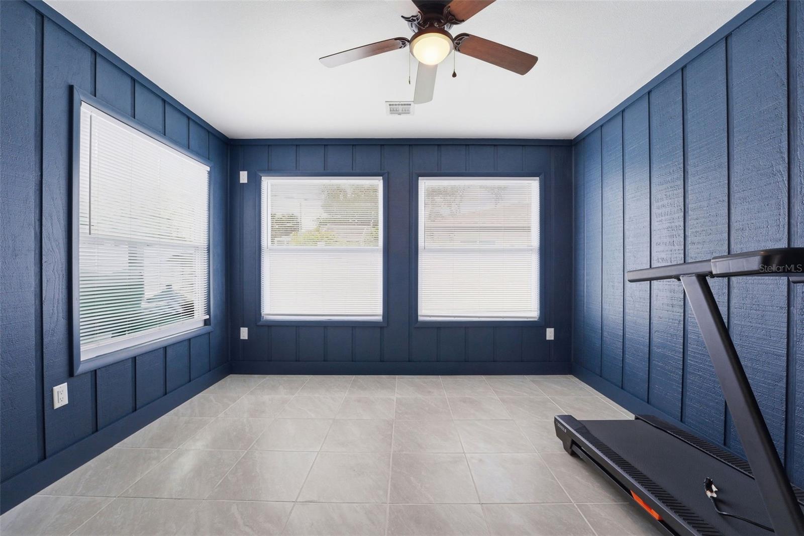 BAY VISTA BLVD - Residential