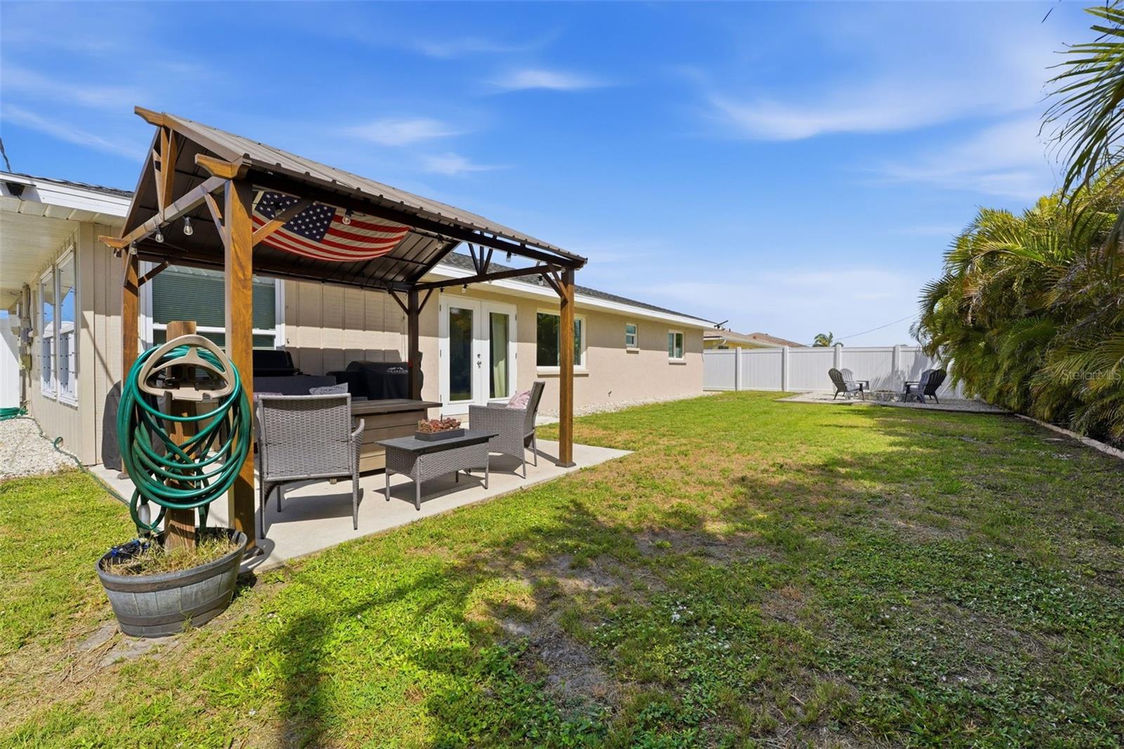 BAY VISTA BLVD - Residential