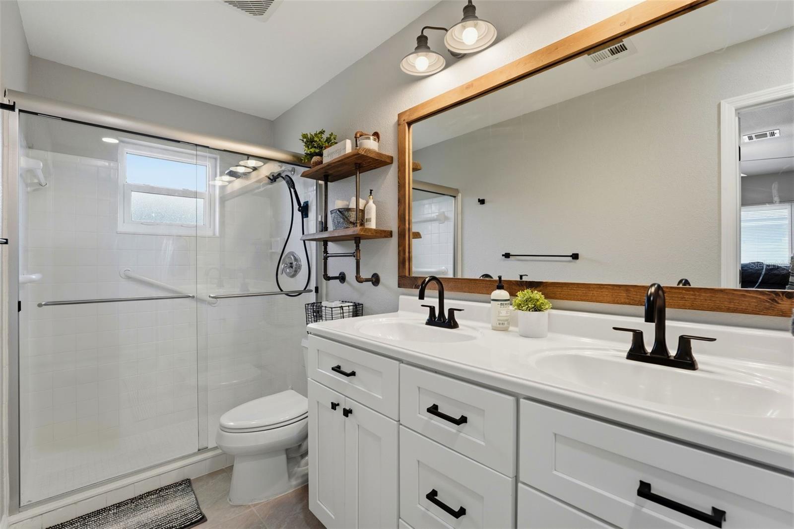 BAY VISTA BLVD - Residential