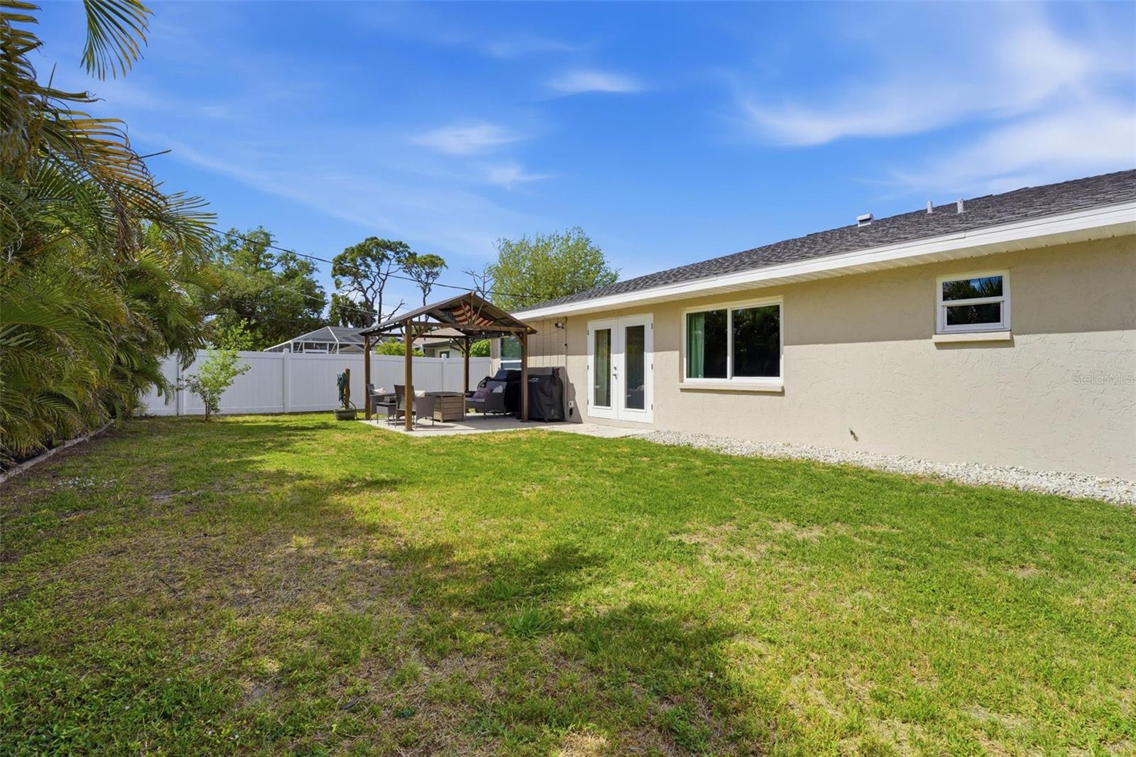 BAY VISTA BLVD - Residential