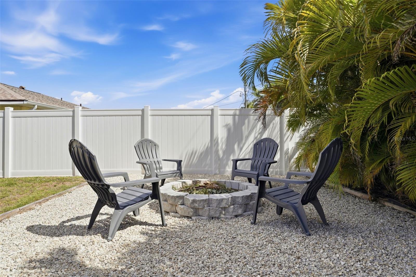 BAY VISTA BLVD - Residential