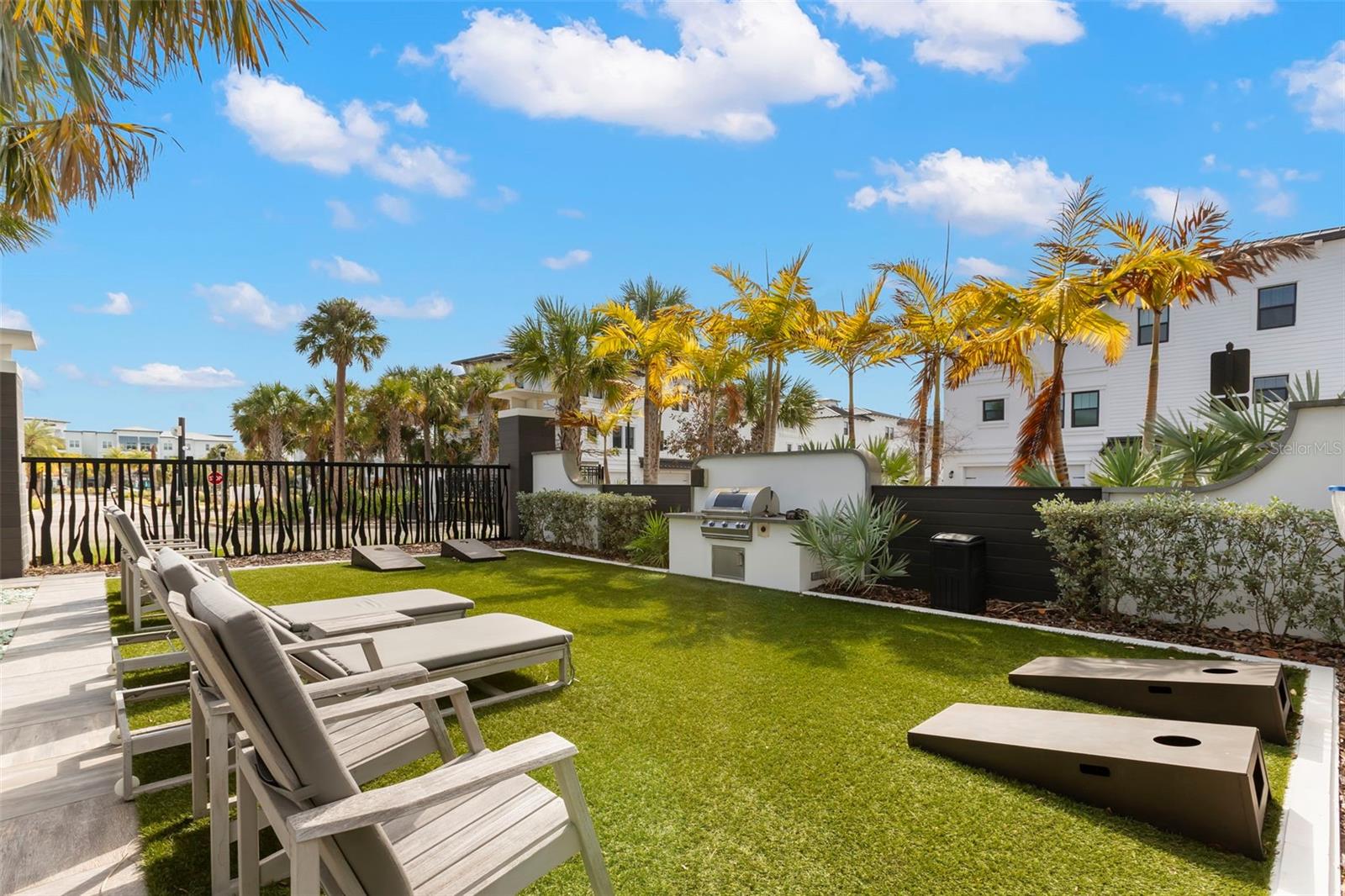 INLET SHORE TWNHMS PH 2A & 2B - Residential