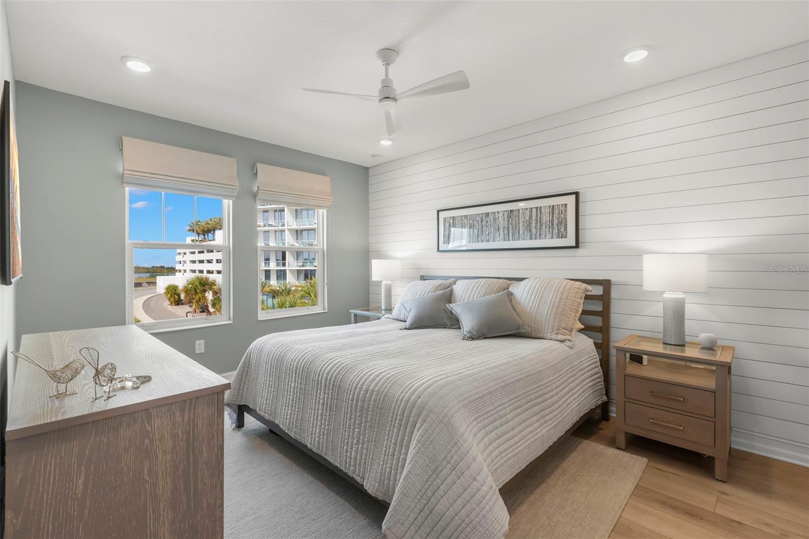 INLET SHORE TWNHMS PH 2A & 2B - Residential