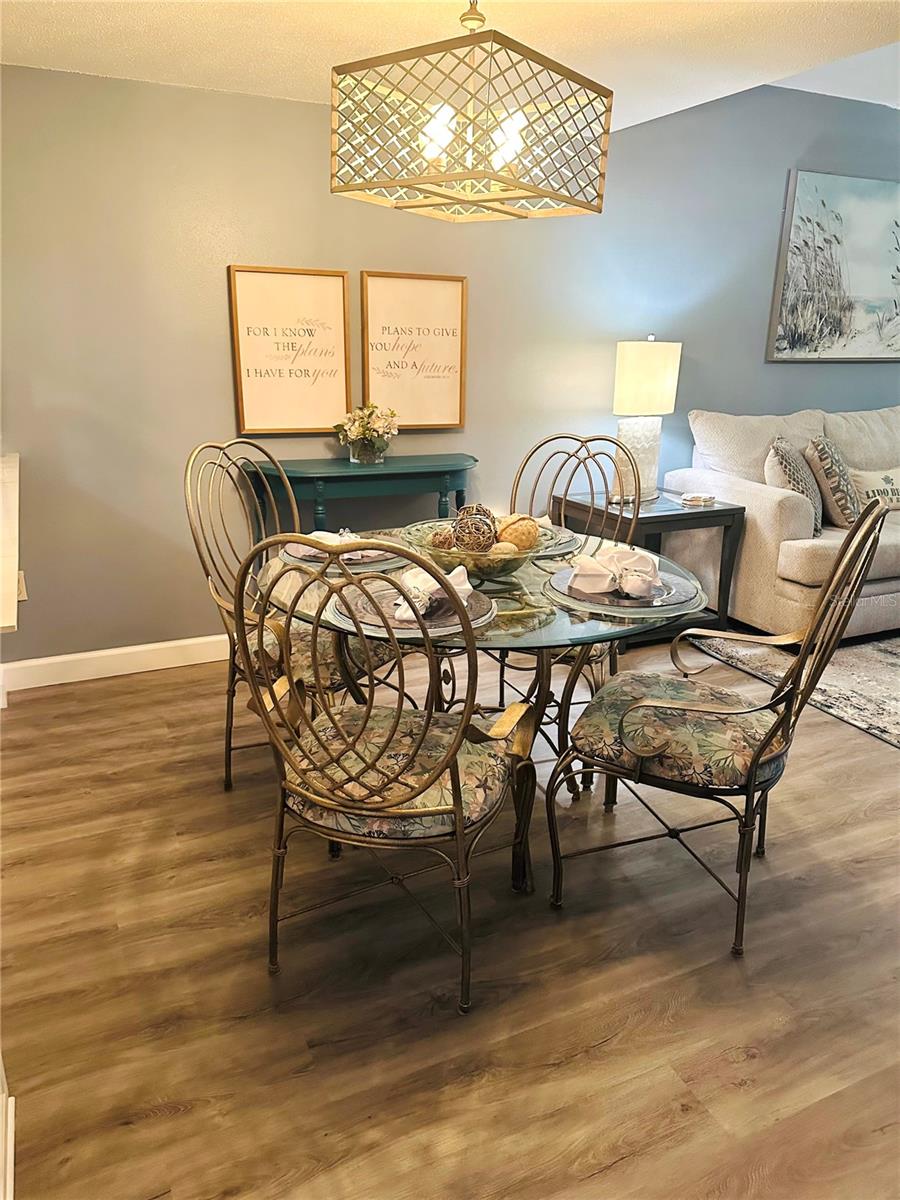 PRESIDENTIAL THE - Residential Lease