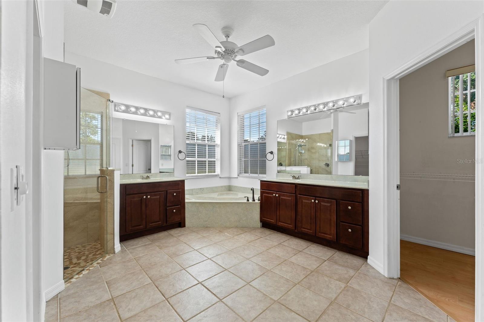 LONGWOOD CLUB - Residential