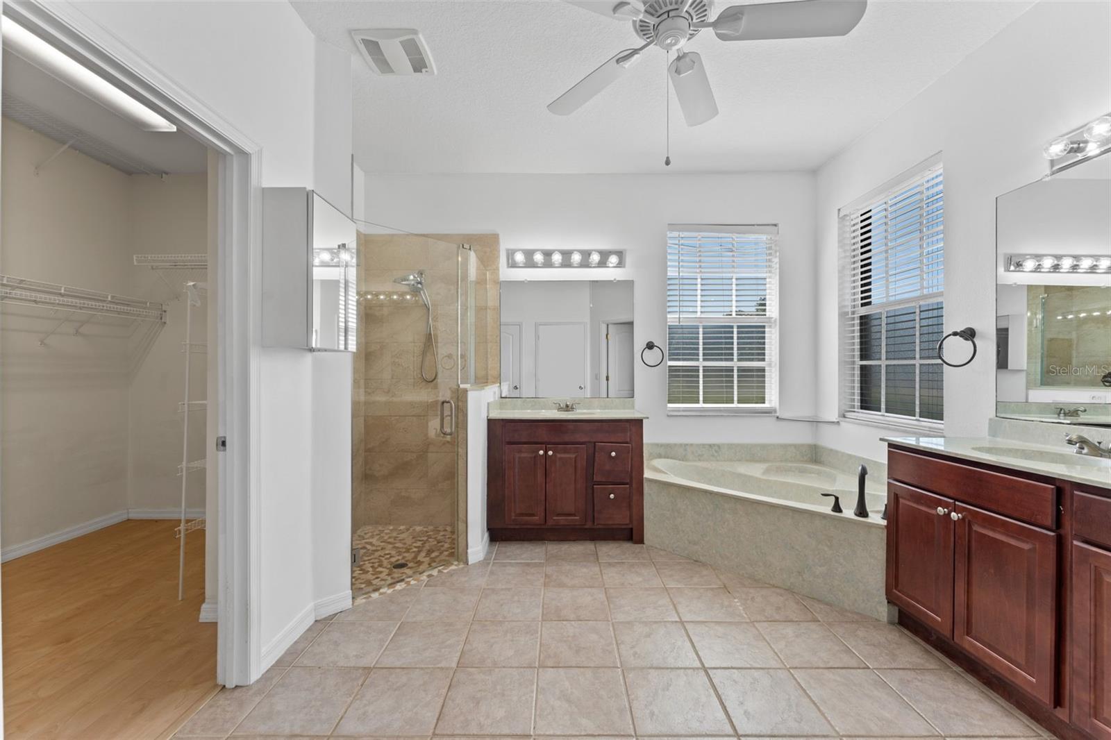 LONGWOOD CLUB - Residential