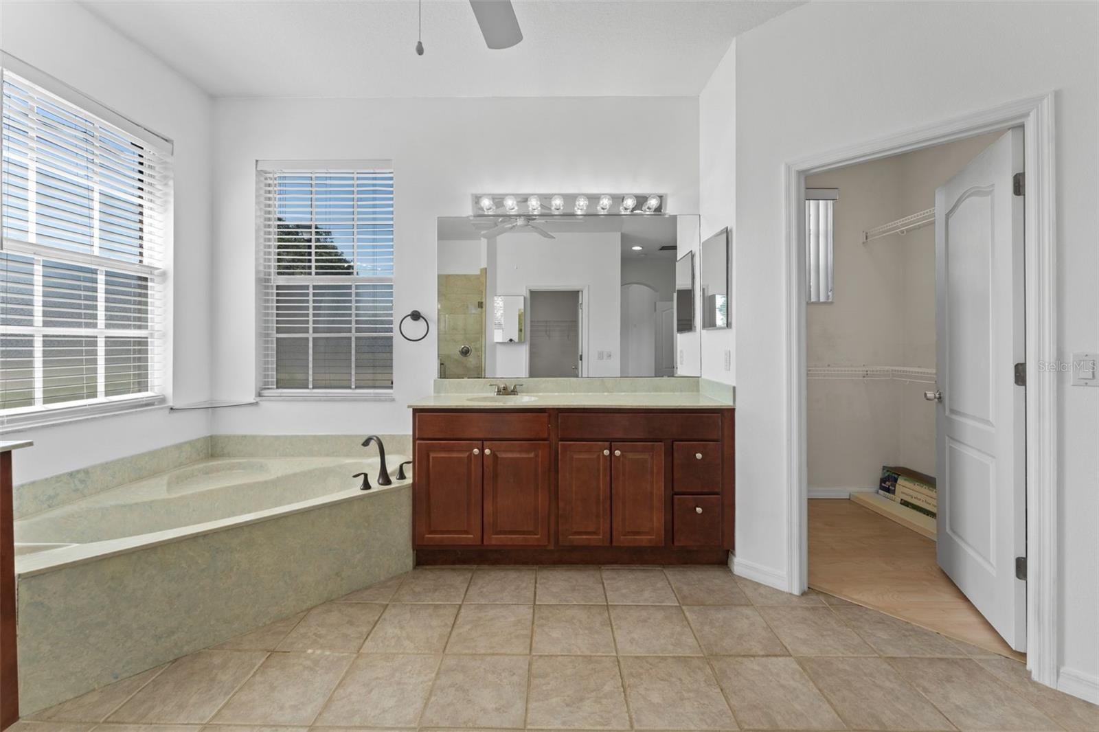 LONGWOOD CLUB - Residential