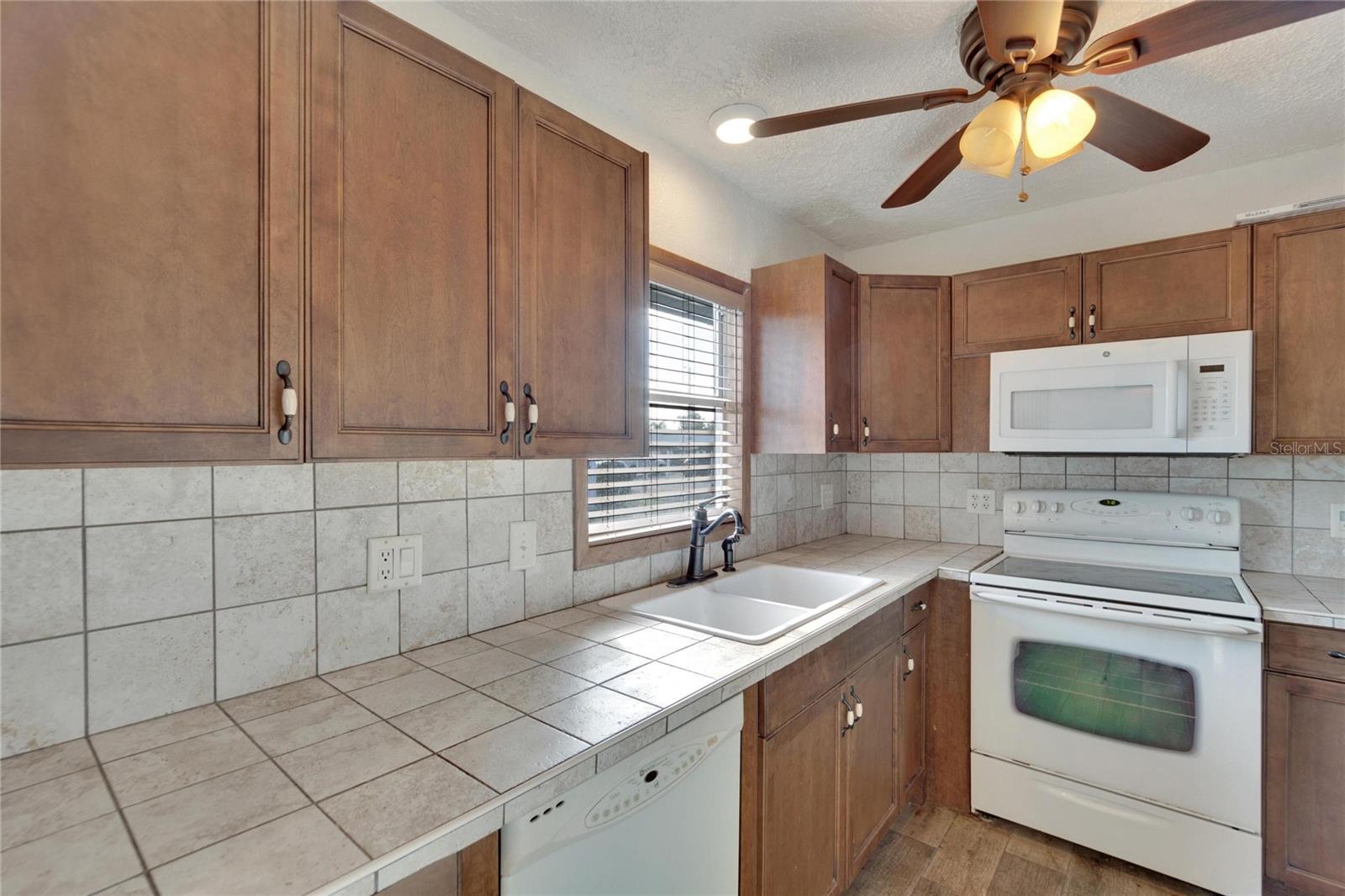 BEDFORD E CONDO - Residential Lease