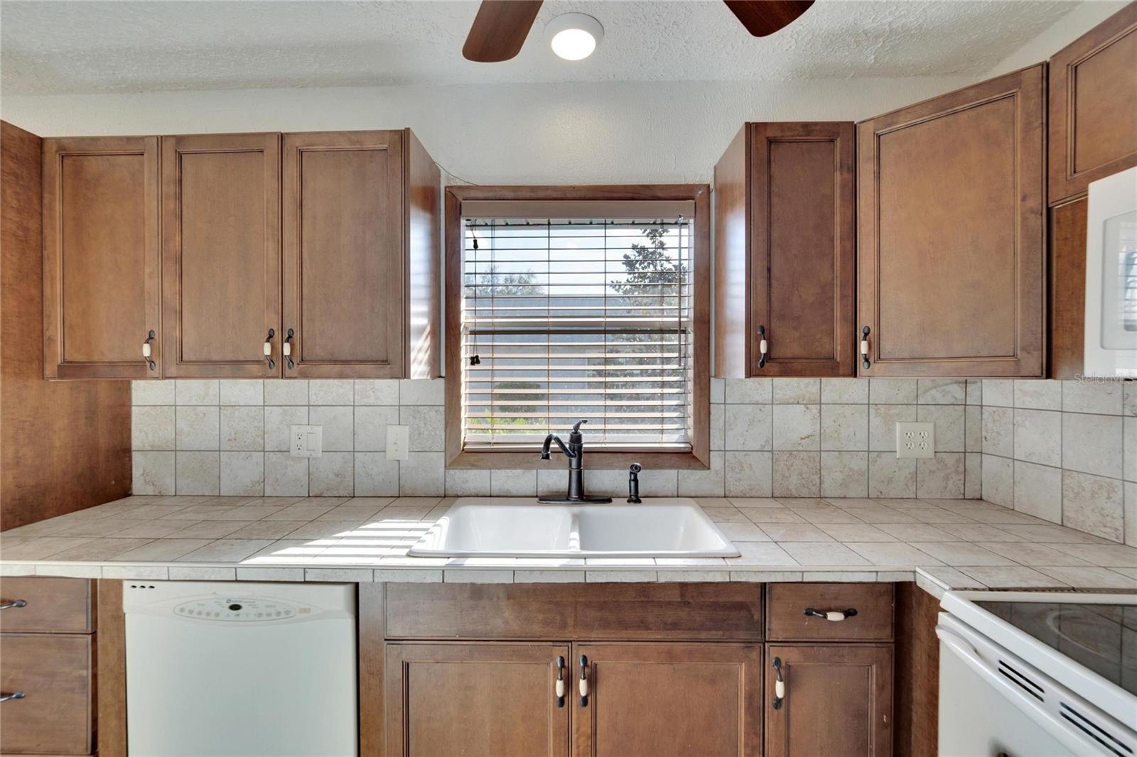 BEDFORD E CONDO - Residential Lease