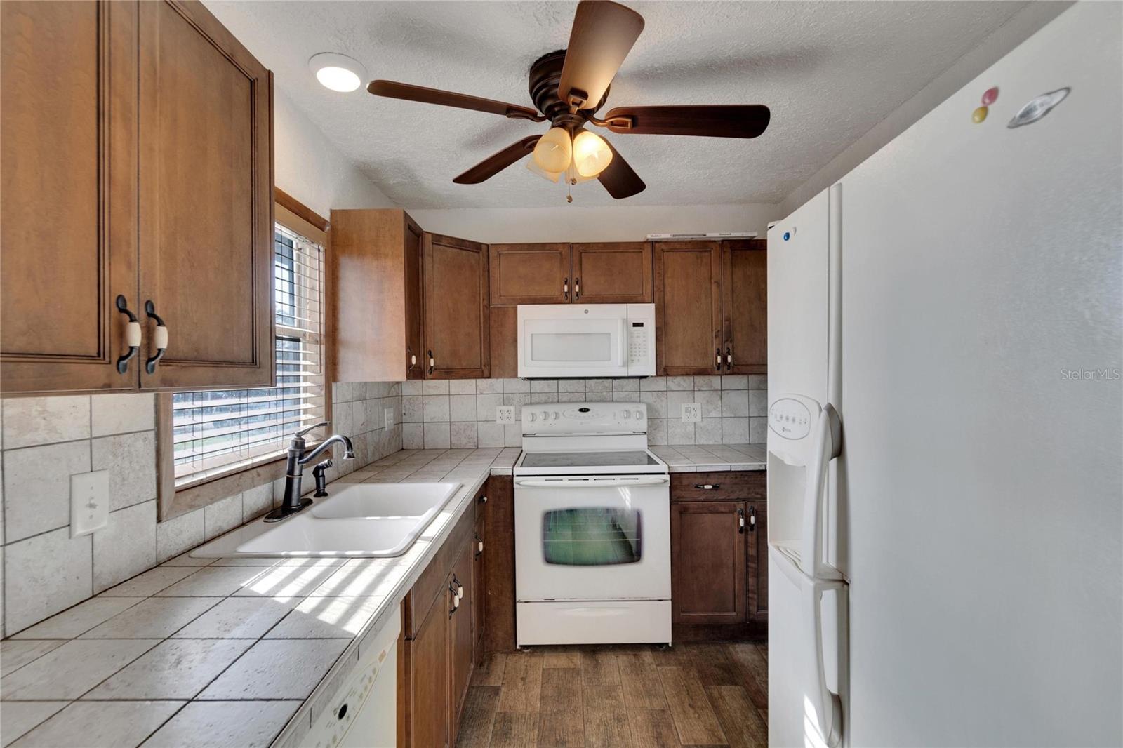 BEDFORD E CONDO - Residential Lease