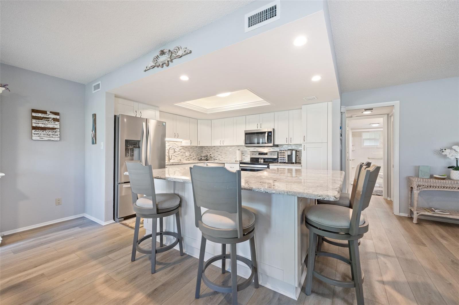COMMODORE CLUB CONDO - Residential