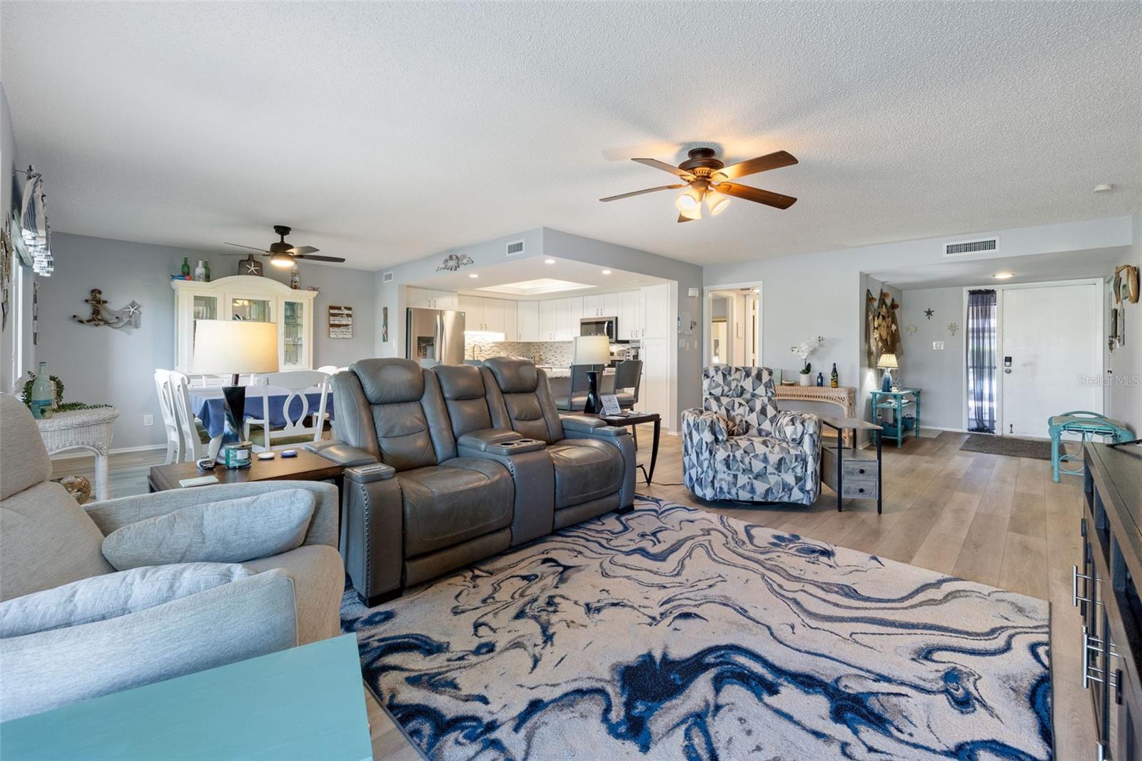 COMMODORE CLUB CONDO - Residential
