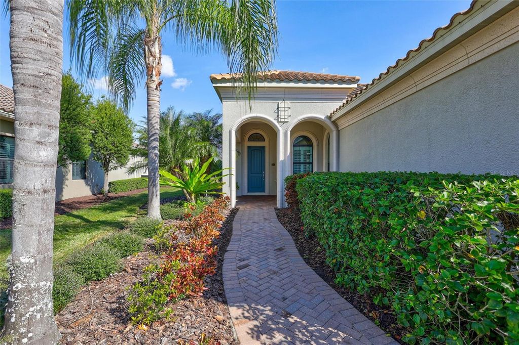 Photo of 963 River Wind Circle, Bradenton, FL 34212 (MLS # A4676859)