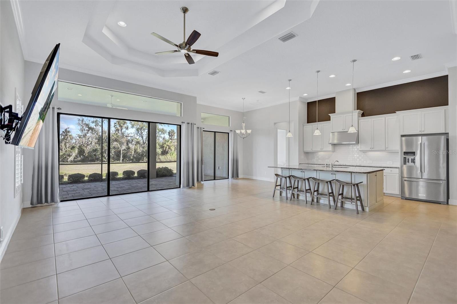 RIVER WIND - Residential