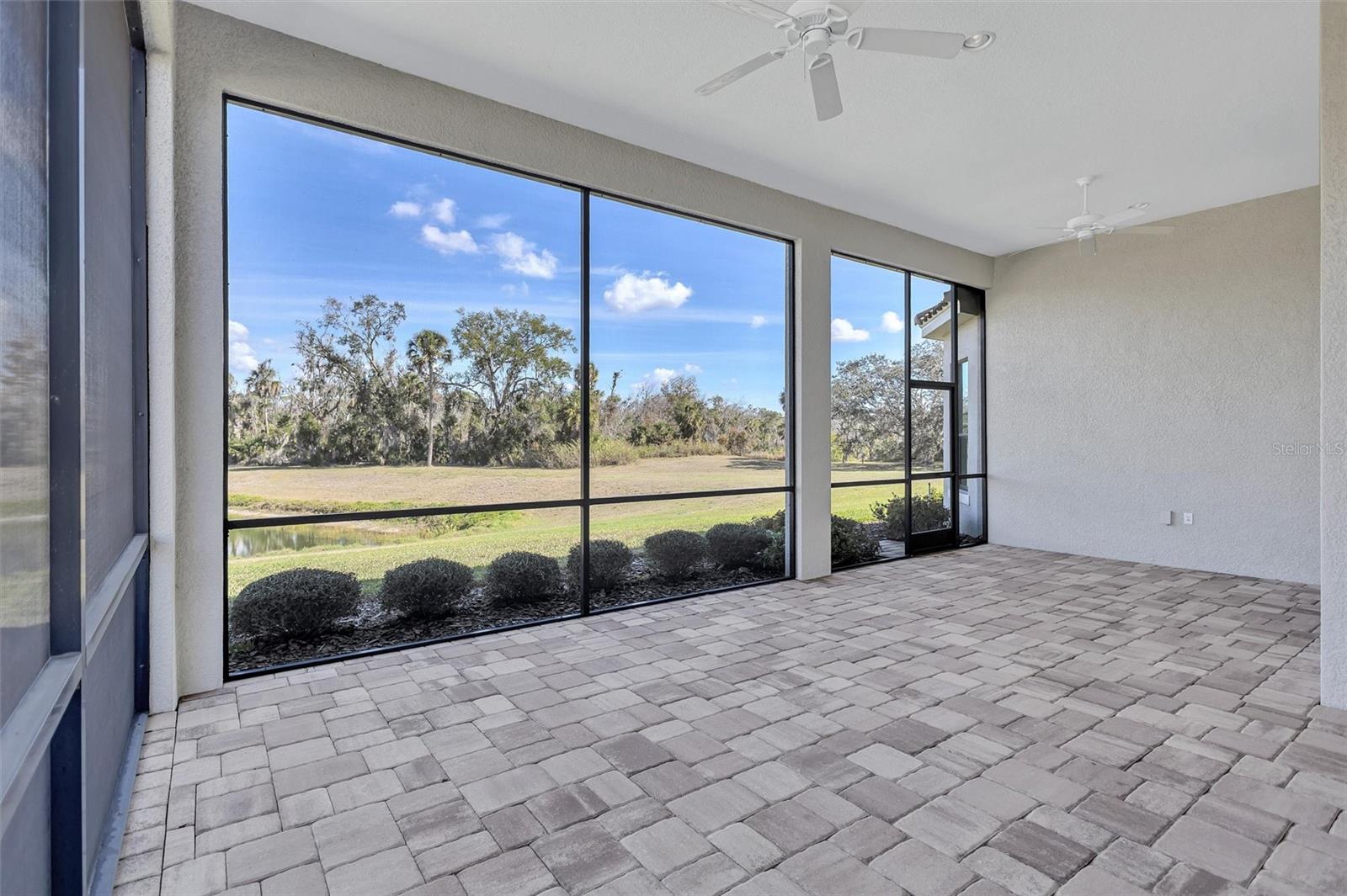 RIVER WIND - Residential