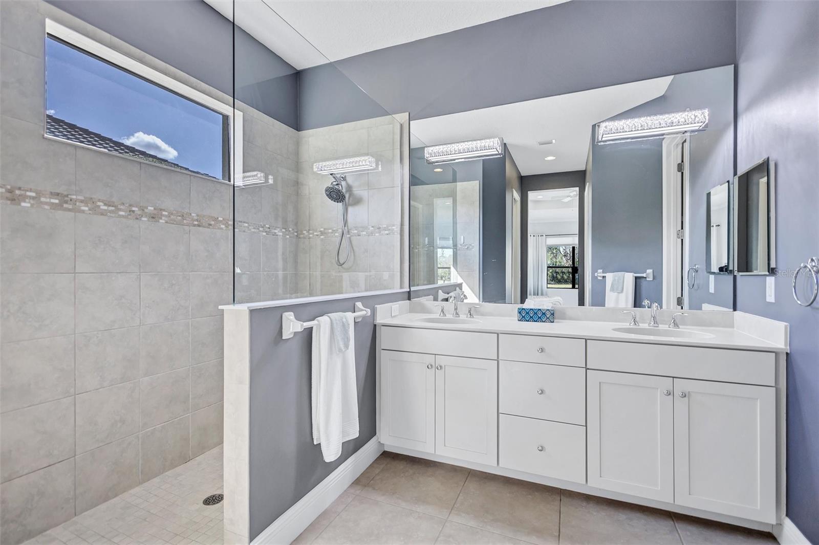 RIVER WIND - Residential