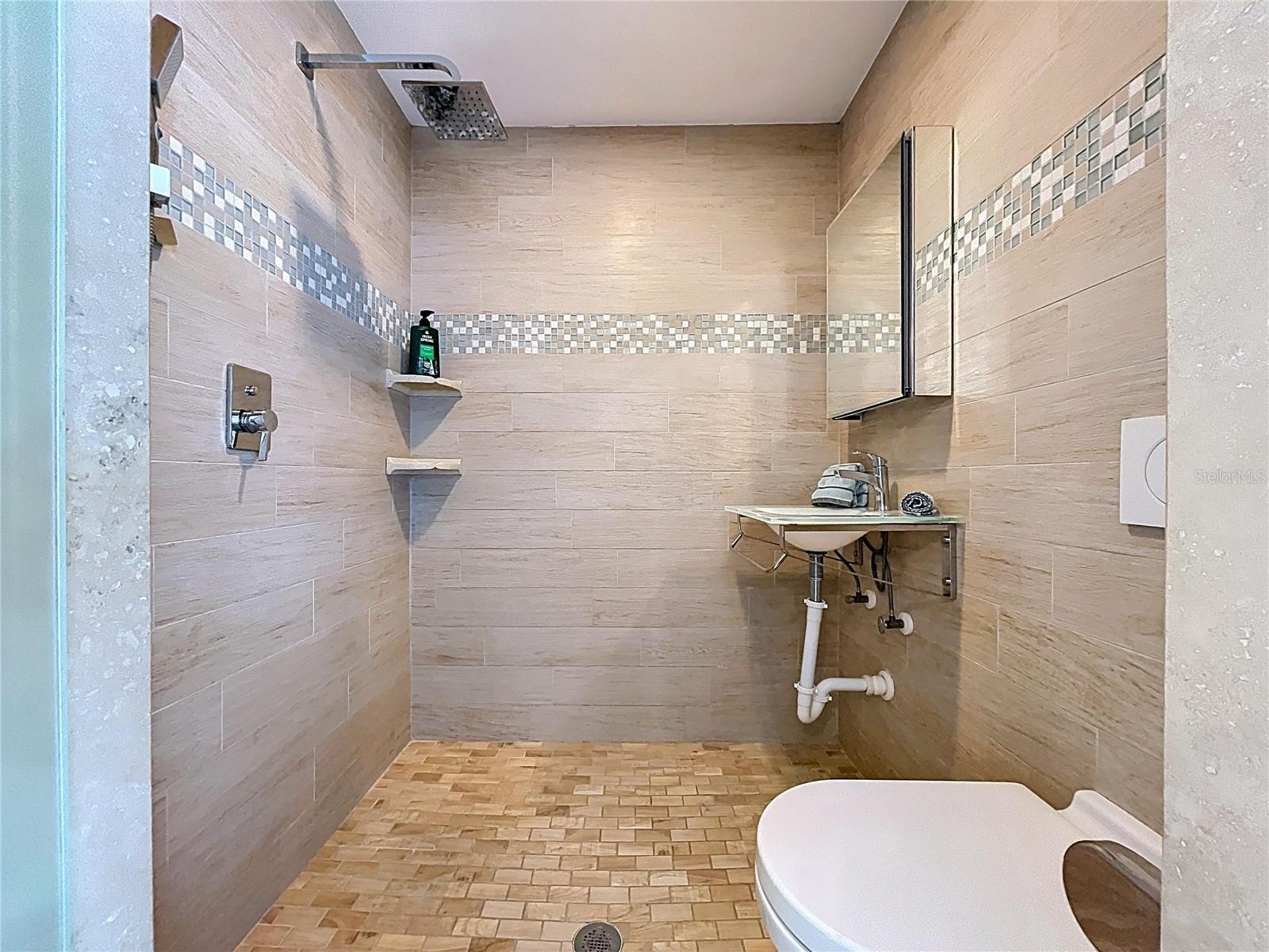 SUNSET BEACH UNIT 5 - Residential