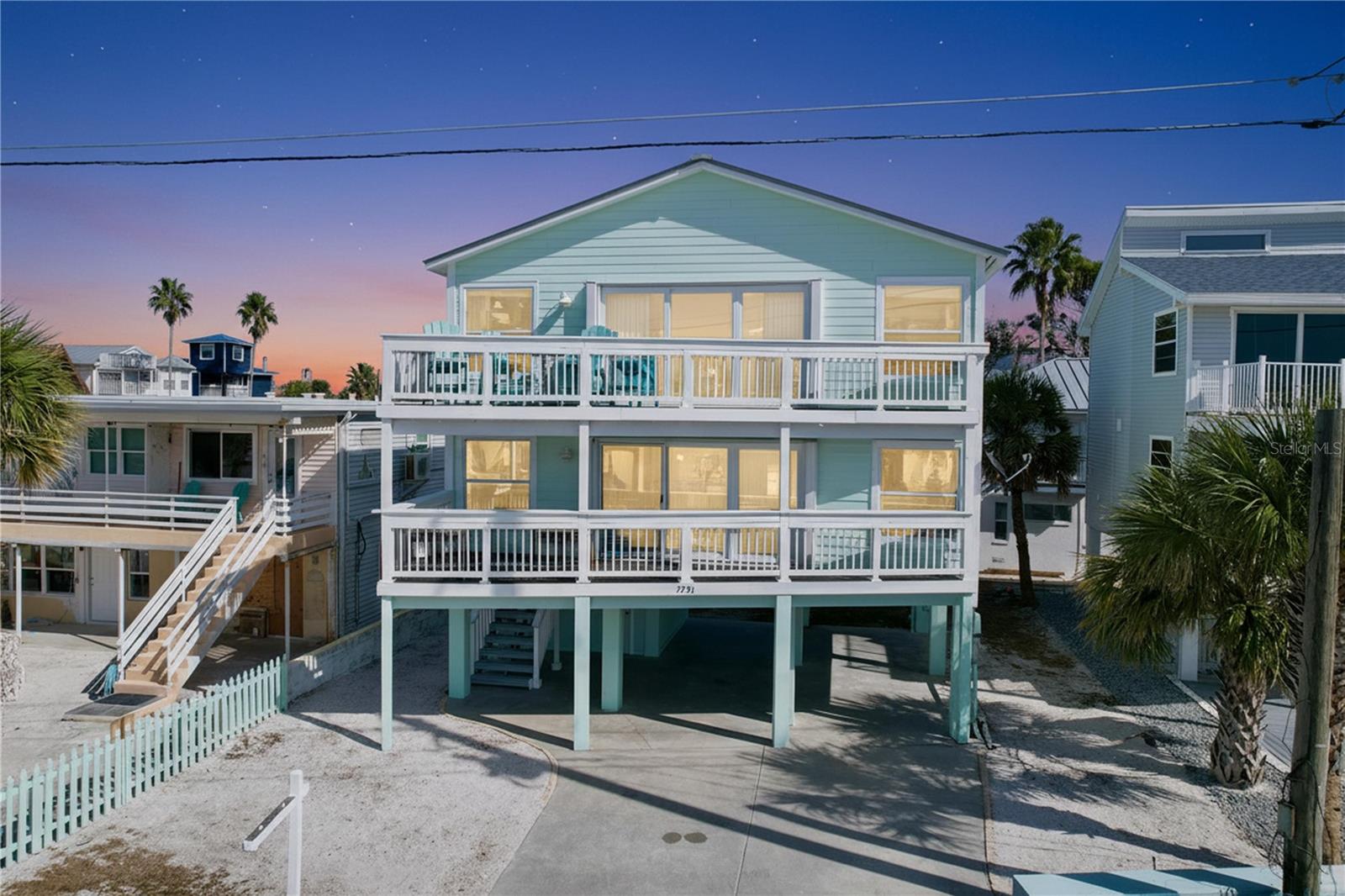 SUNSET BEACH UNIT 5 - Residential
