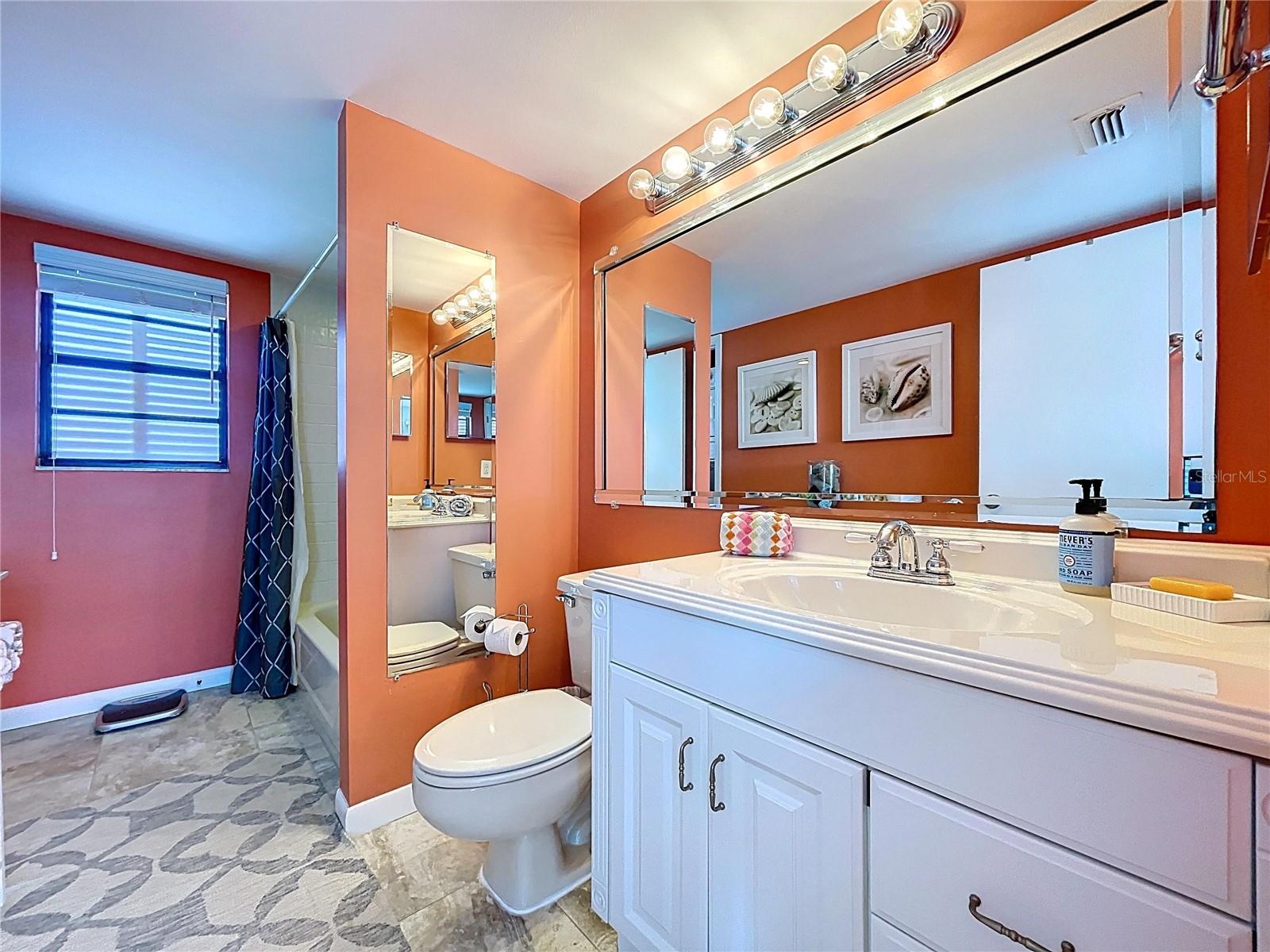 SUNSET BEACH UNIT 5 - Residential