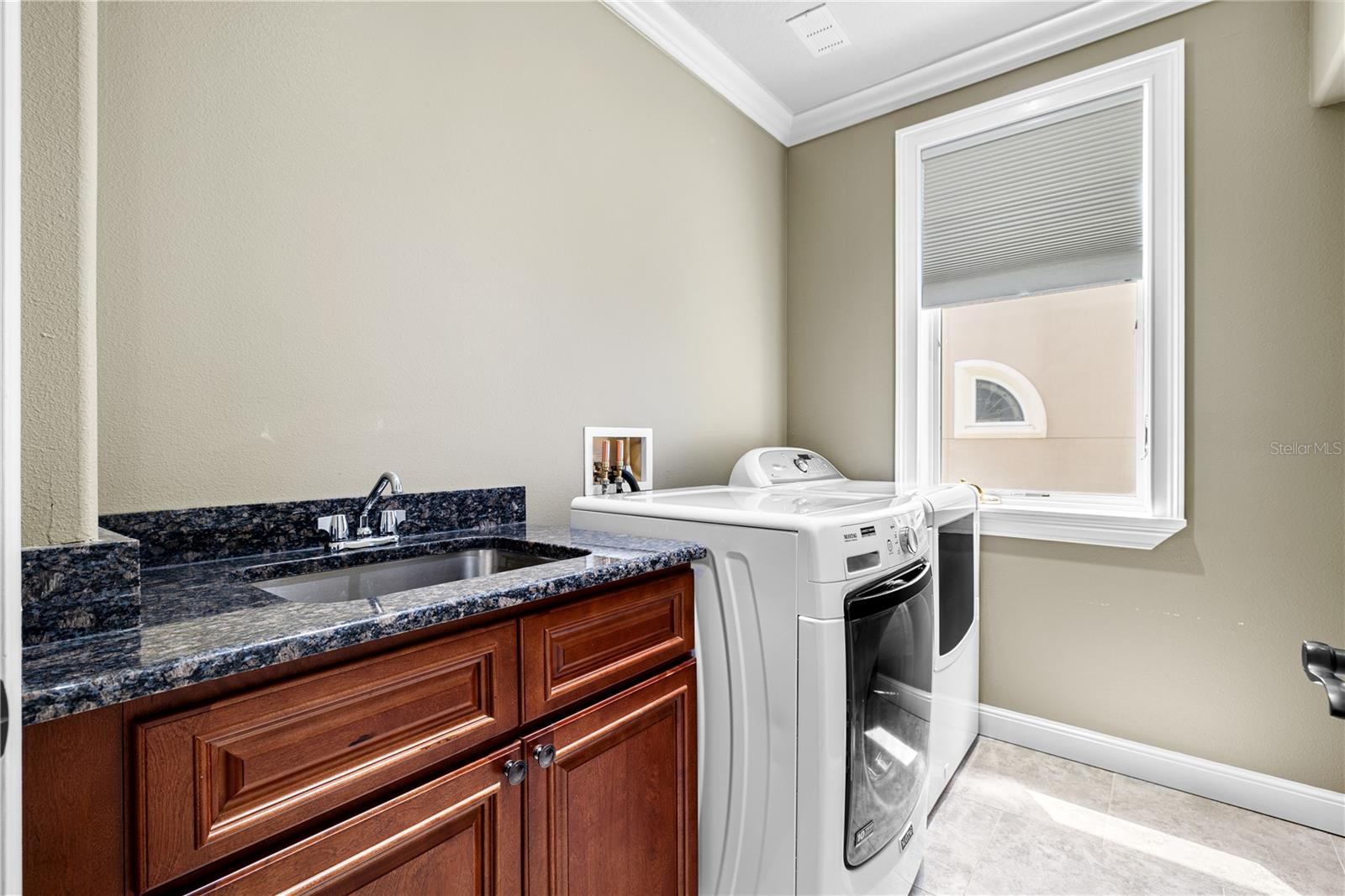 HILLSIDE LANDINGS - Residential Lease