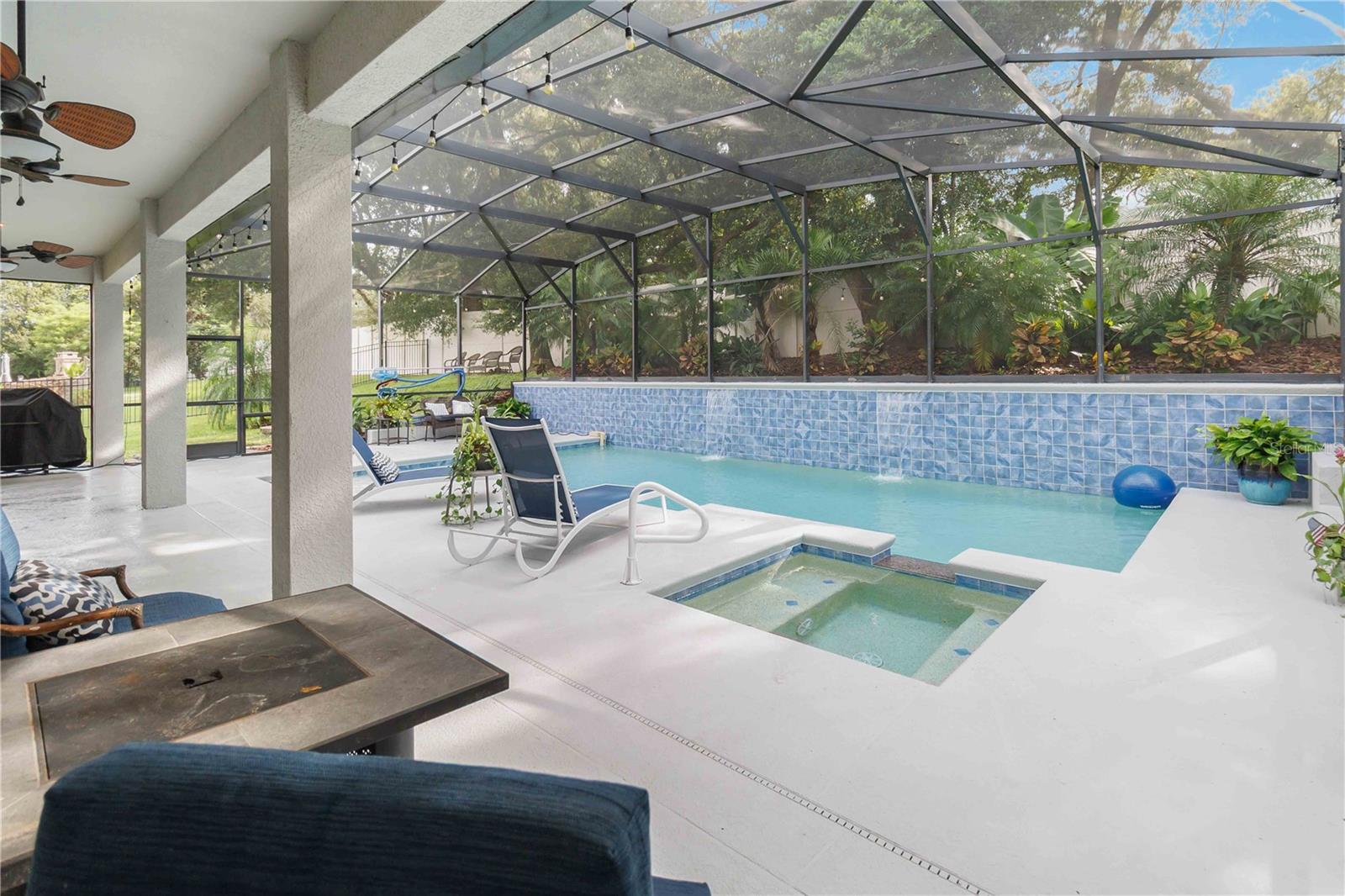 HILLSIDE/WEKIVA - Residential