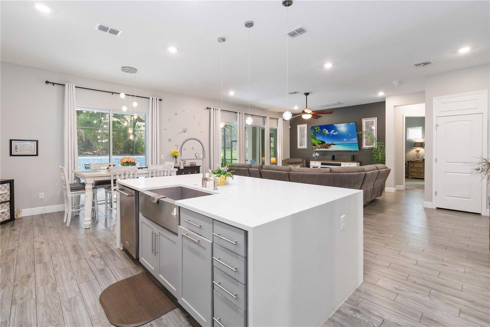 HILLSIDE/WEKIVA - Residential