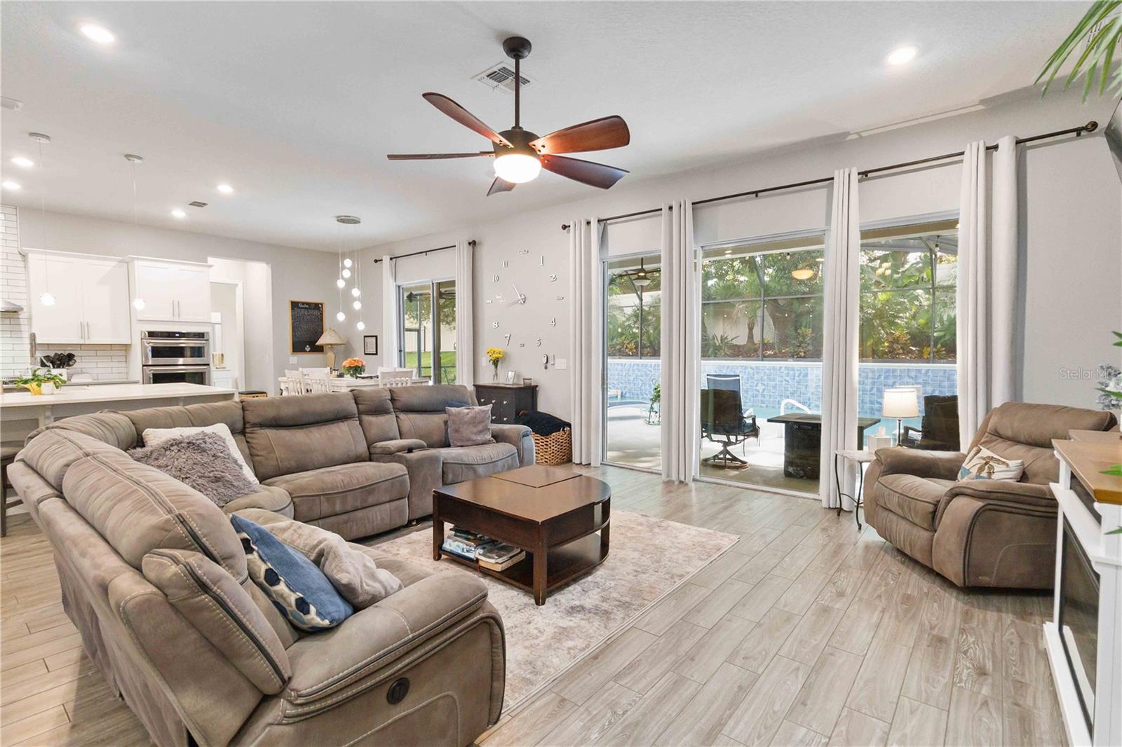 HILLSIDE/WEKIVA - Residential