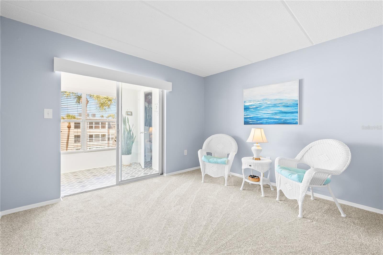 SEMINOLE SQUARE APTS II CONDO - Residential