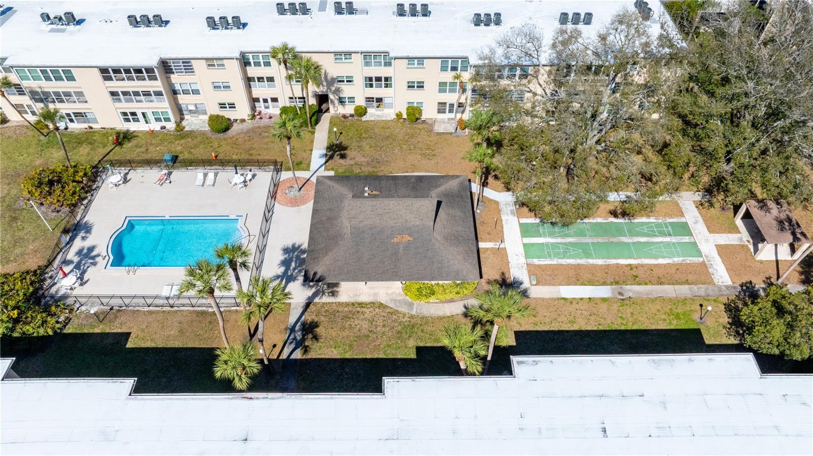 SEMINOLE SQUARE APTS II CONDO - Residential