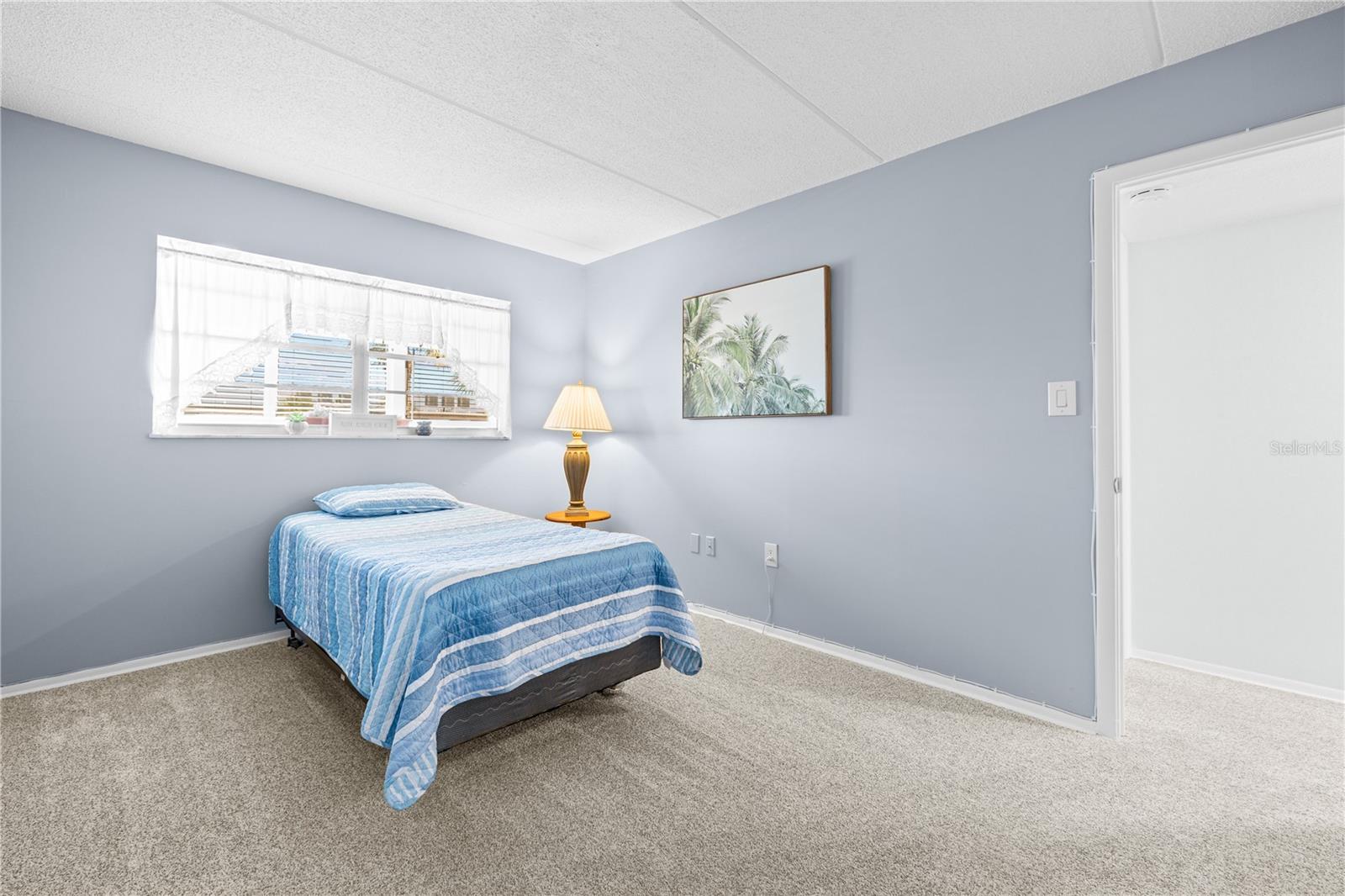 SEMINOLE SQUARE APTS II CONDO - Residential