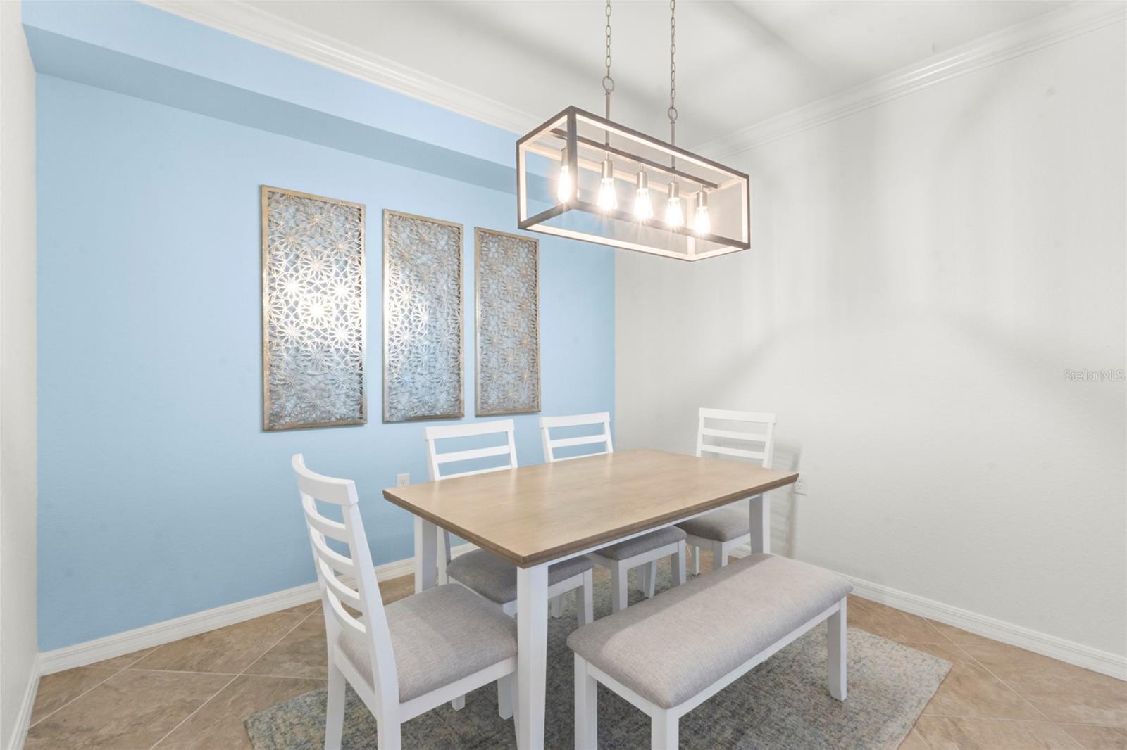 LAKEWOOD NATIONAL - Residential