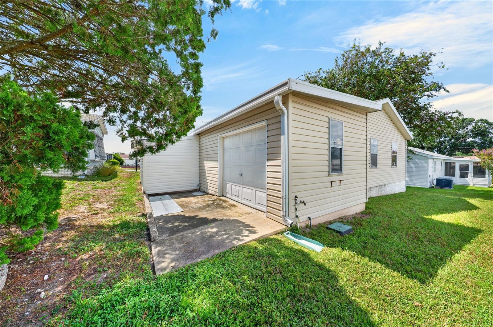 1207 PALMETTO DRIVE