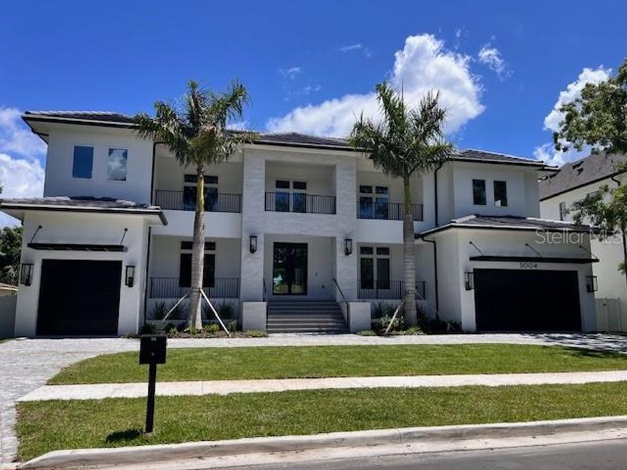 New construction home by Brookshire Homes, built with integrity and quality finishes on a large lot in Sunset Park.  5 br, 5.5 baths, office, bonusroom, outdoor kitchen , pool/spa and 3 car garage on over 6300 sq. feet. Completion June 2024.