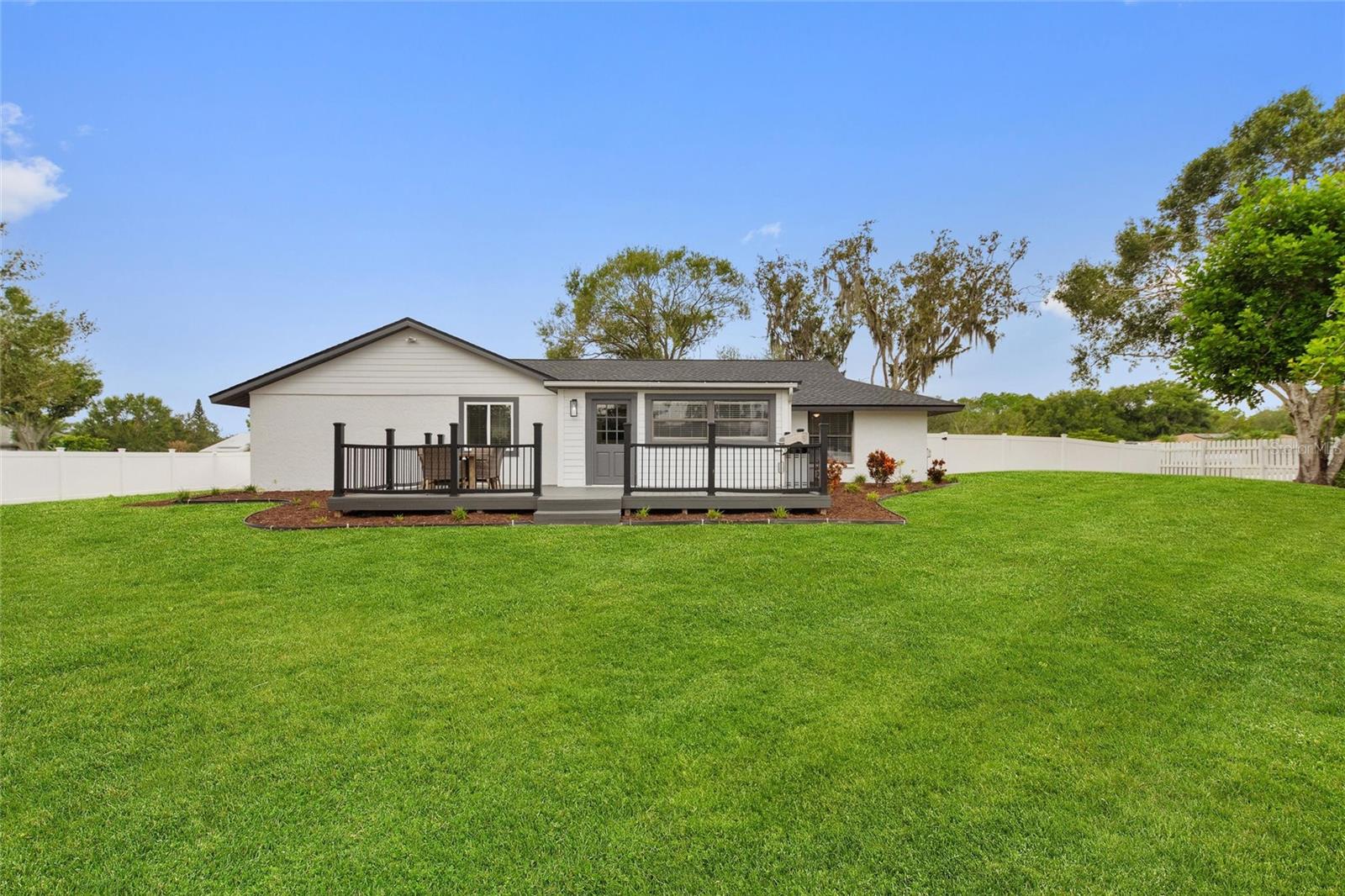 RACIMO RANCHES - Residential