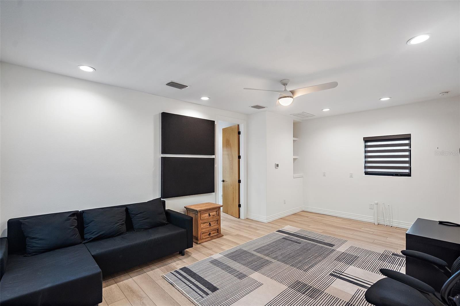 COLONIAL PLACE REV - Residential