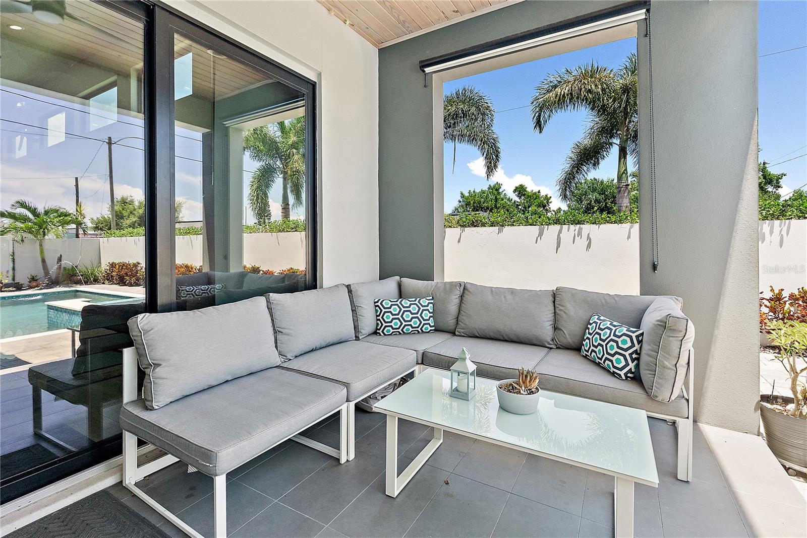 COLONIAL PLACE REV - Residential