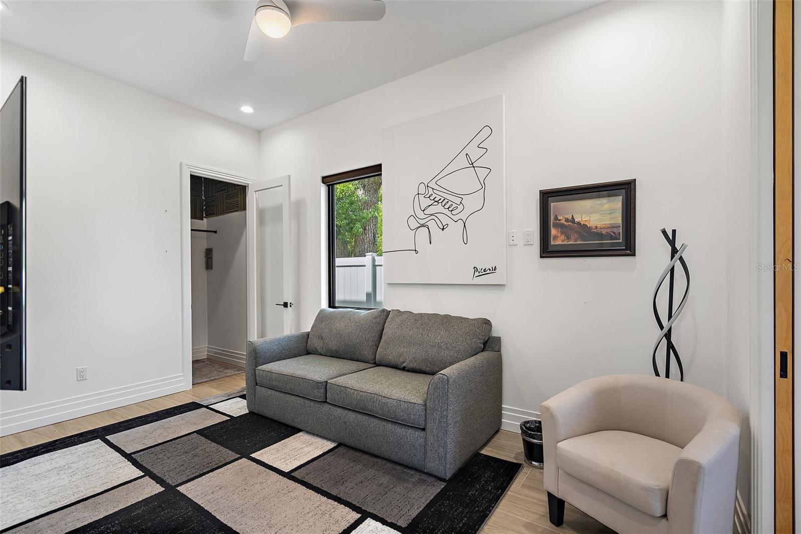 COLONIAL PLACE REV - Residential