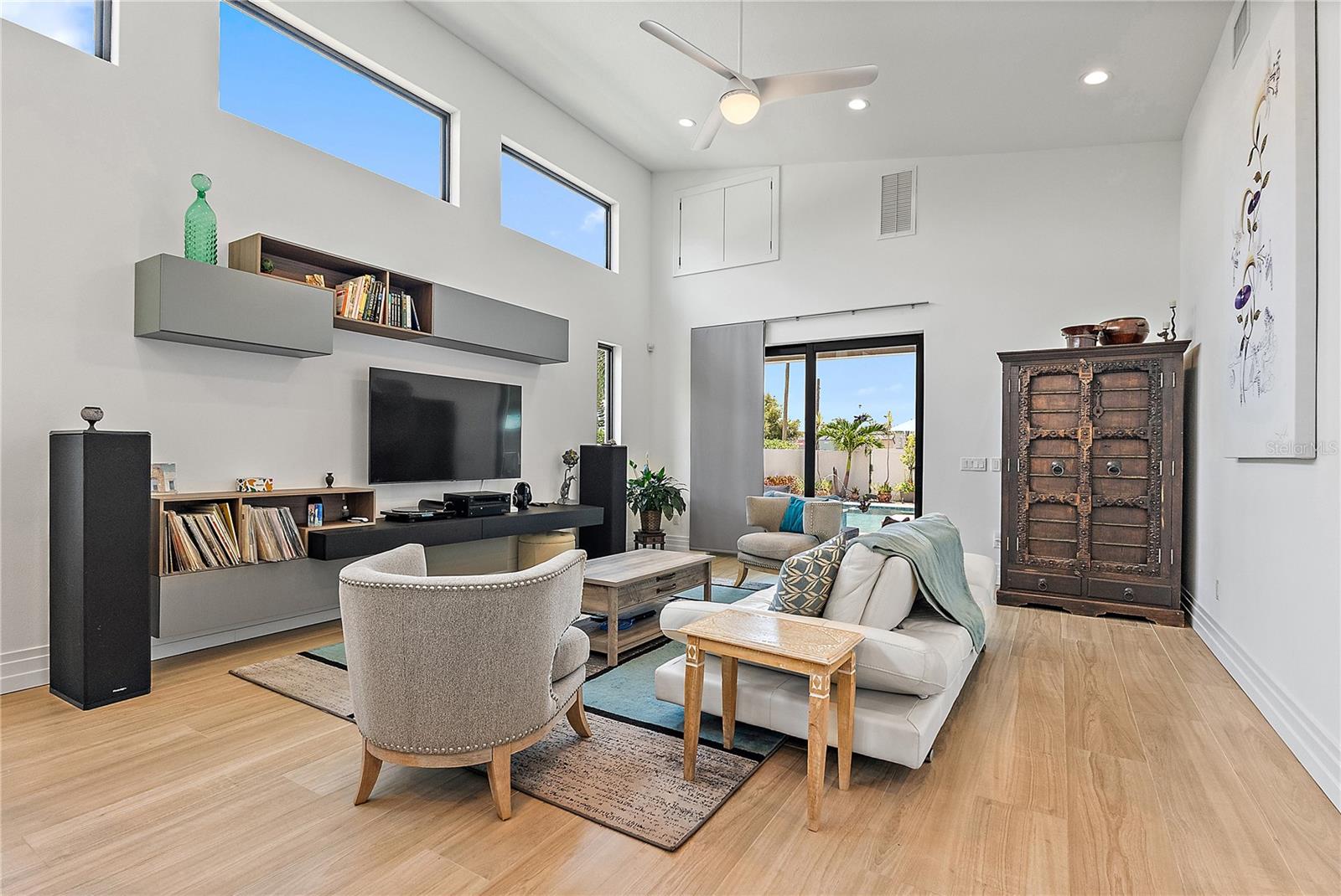 COLONIAL PLACE REV - Residential