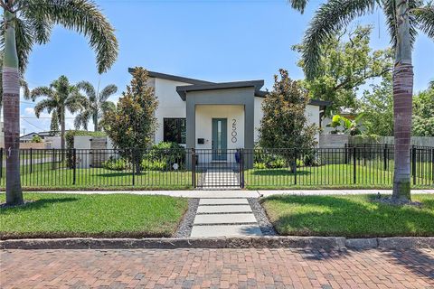 Photo of 2500 4th Avenue S, St Petersburg, FL 33712 (MLS # TB8448738)