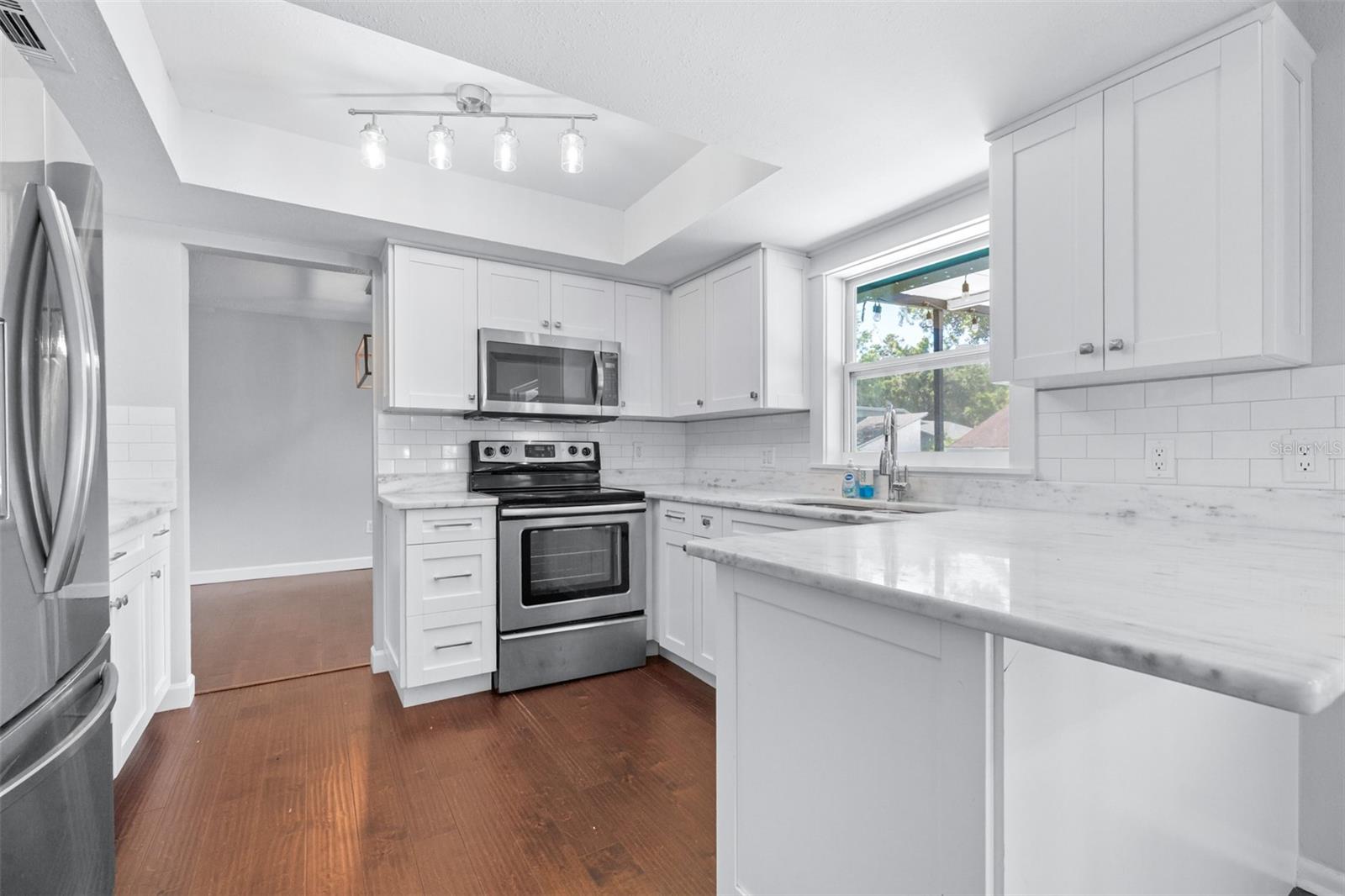 CYPRESS HOLLOW - Residential