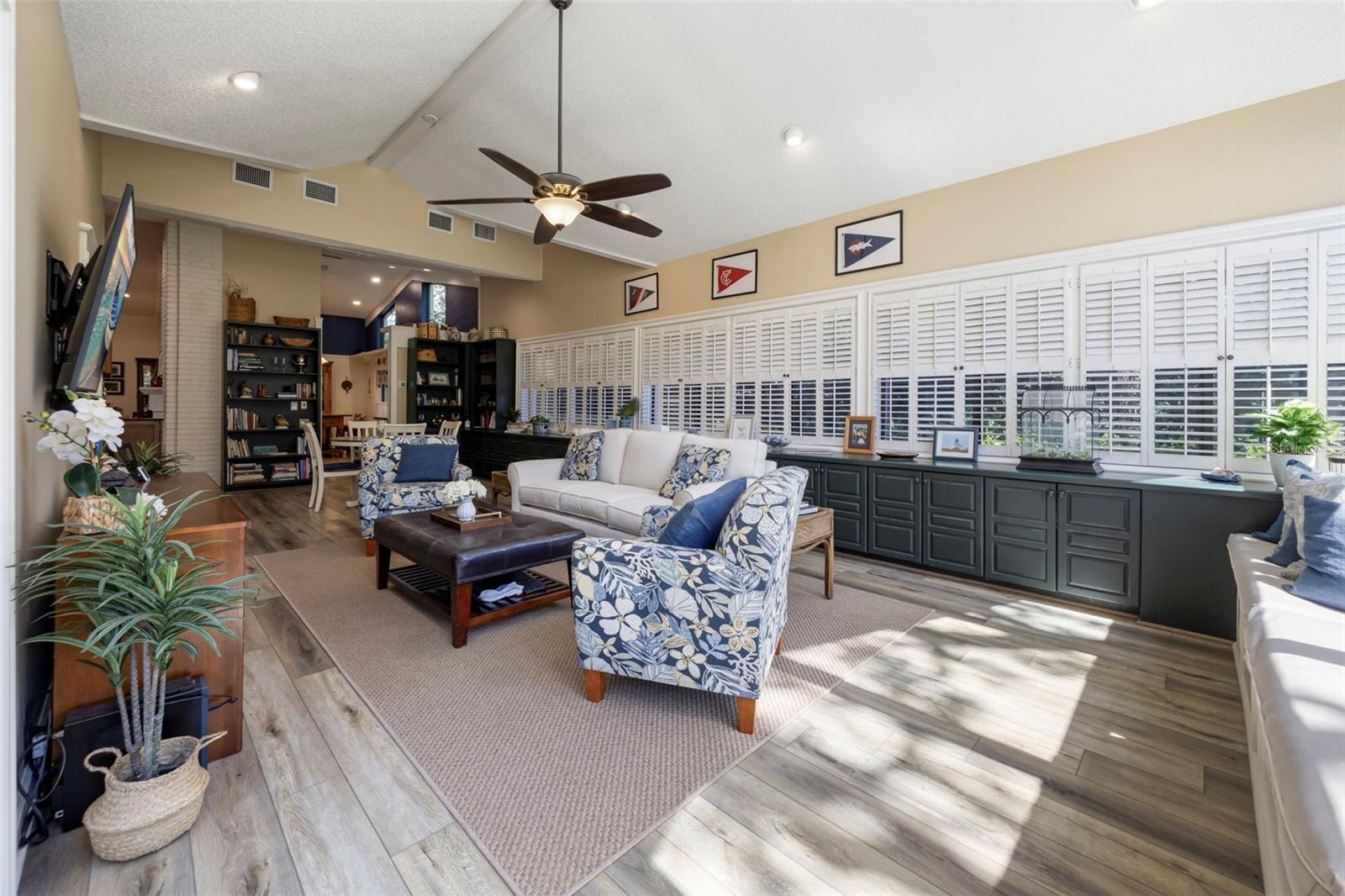 CYPRESS RUN UNIT II - Residential