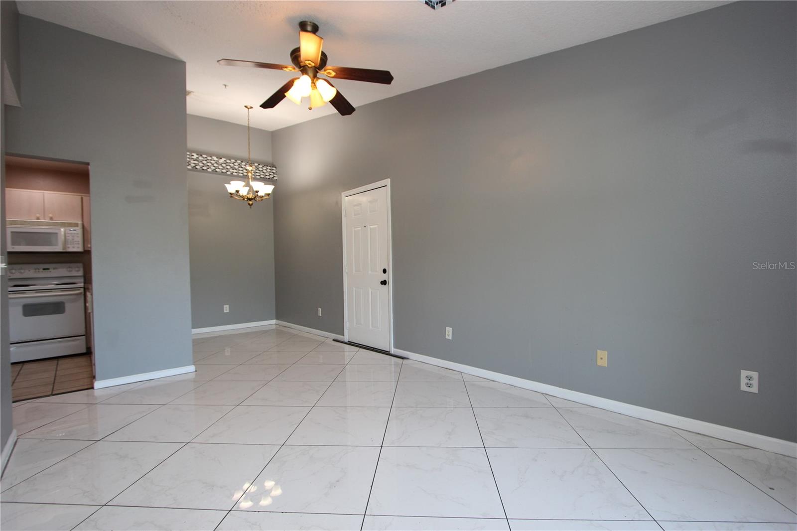 PINE RIDGE CLUB II - Residential